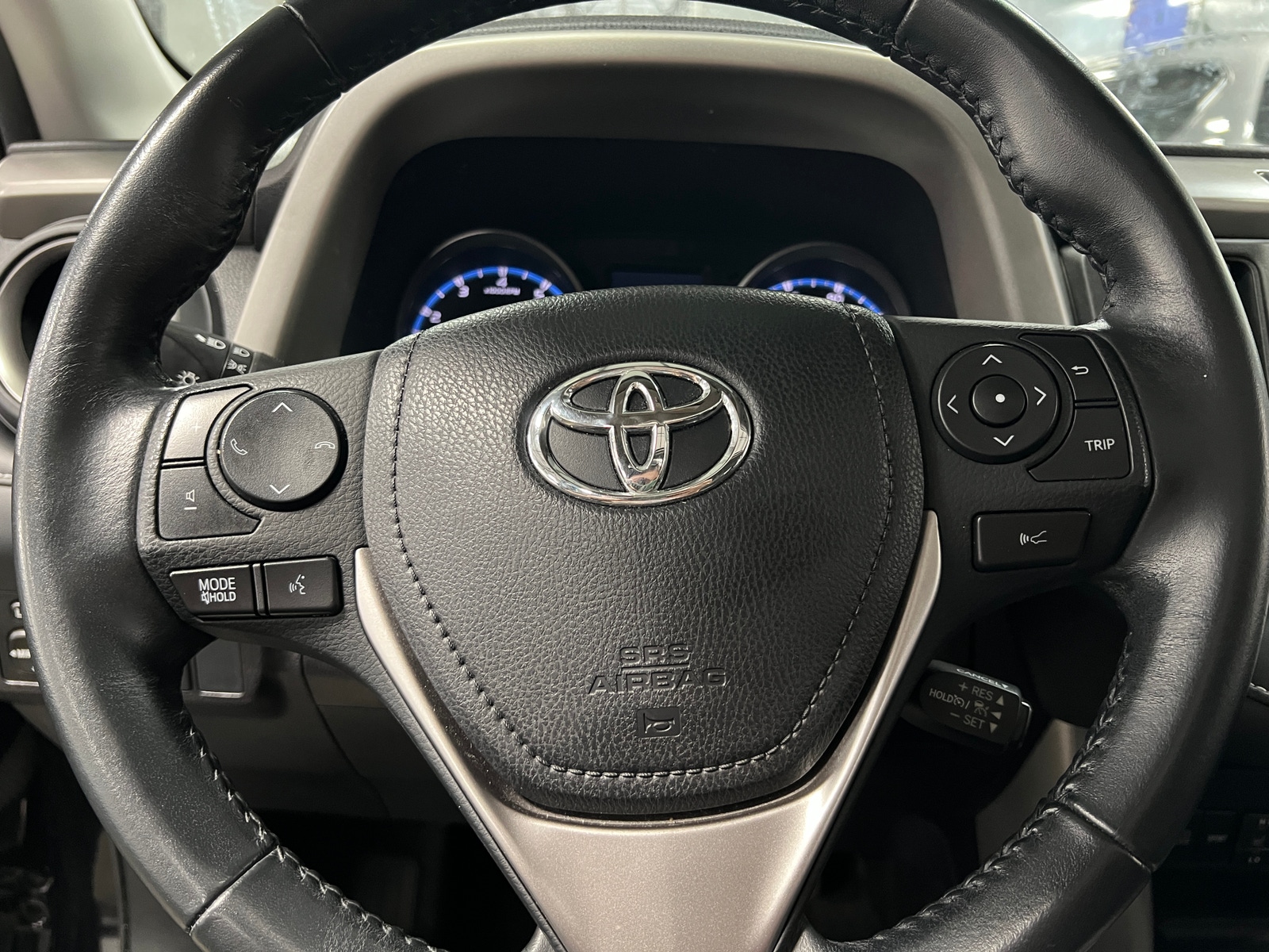 Thumbnail: 2018 Toyota RAV4 - 5