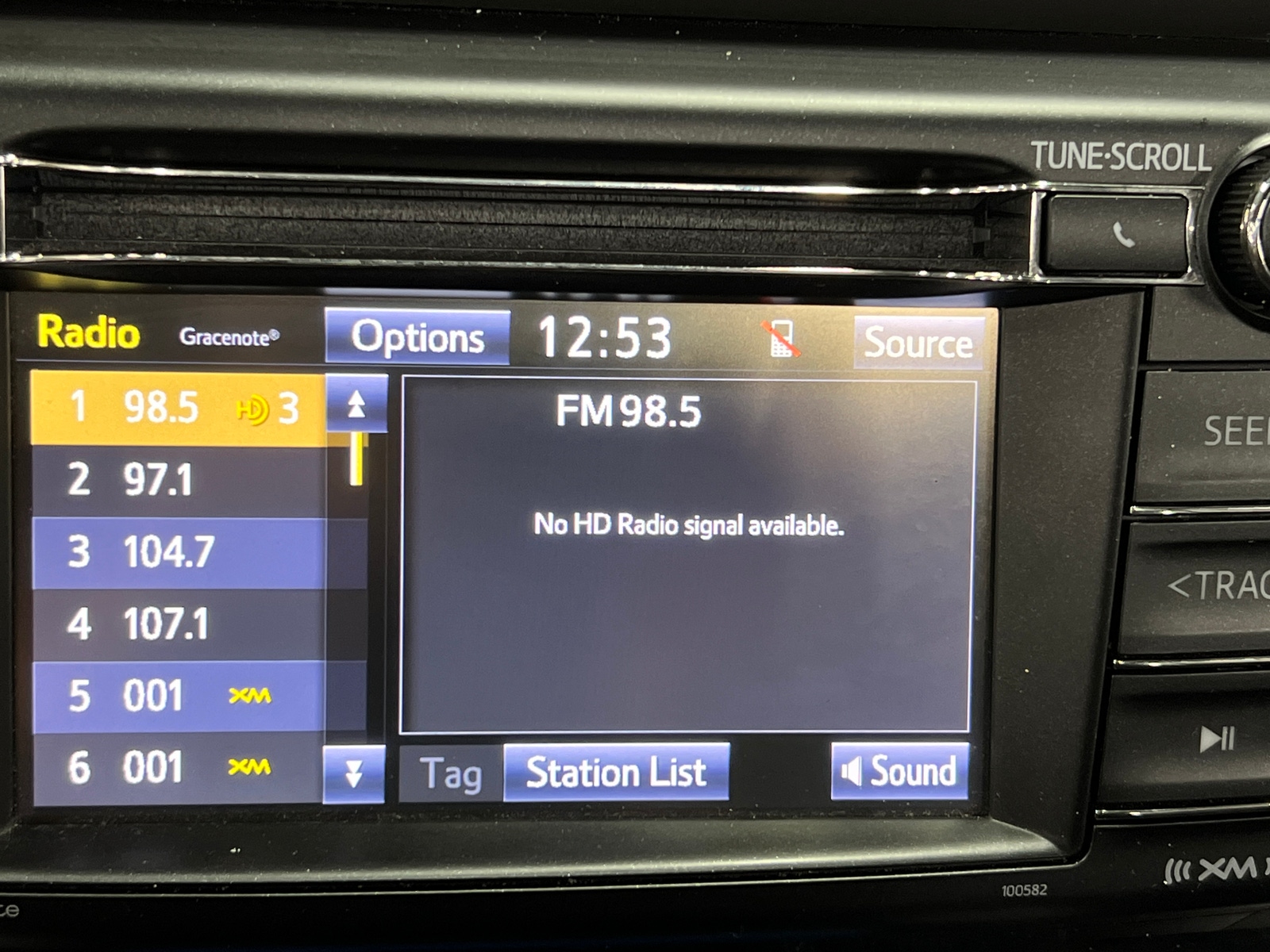 Thumbnail: 2018 Toyota RAV4 - 4