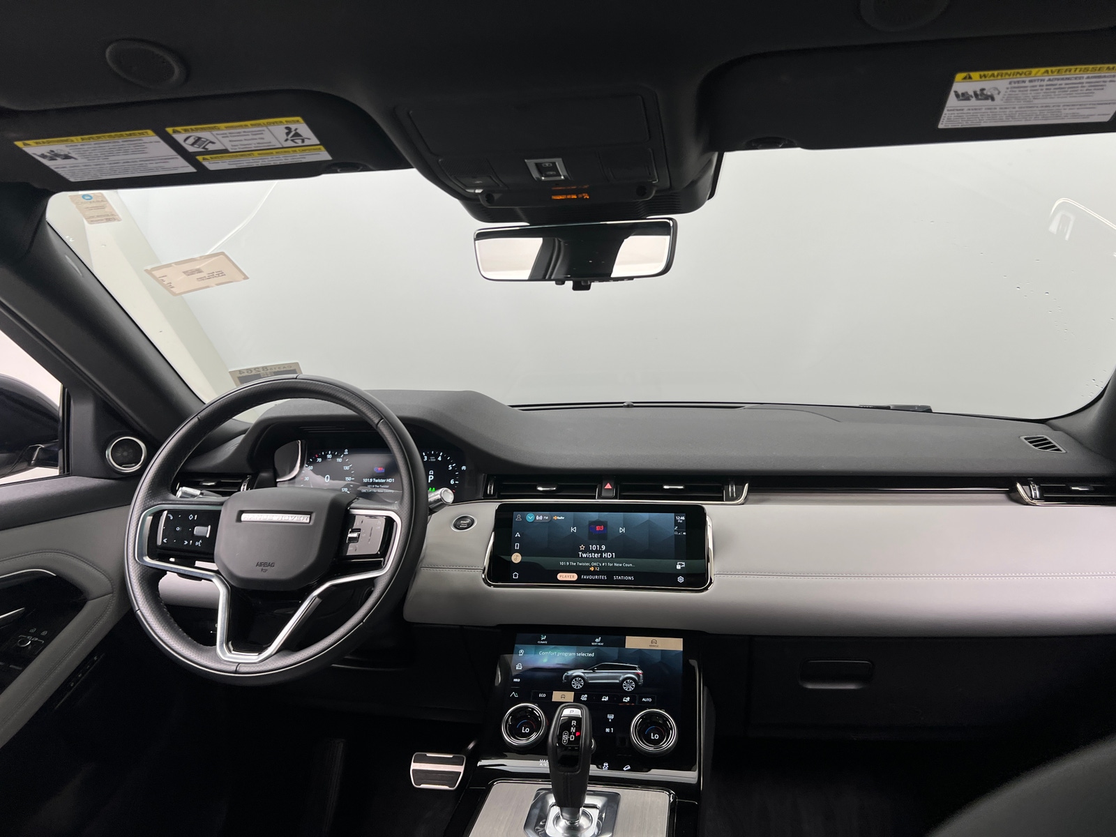 Thumbnail: 2022 Land Rover Range Rover Evoque - 2