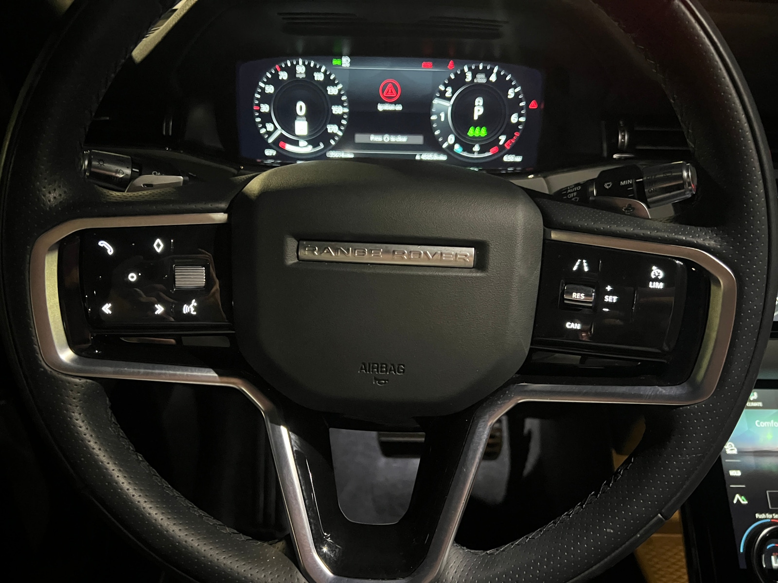 Thumbnail: 2022 Land Rover Range Rover Evoque - 4