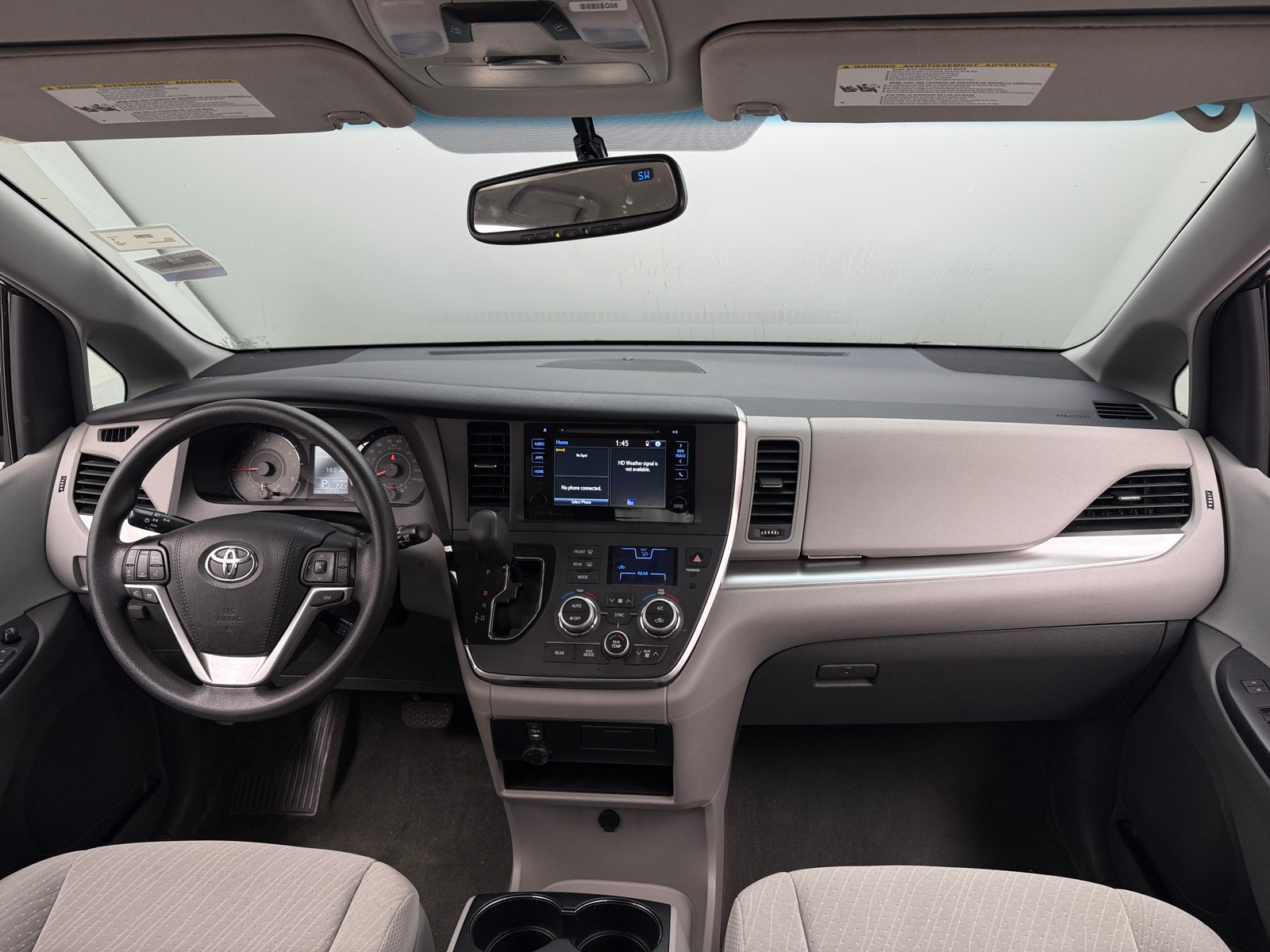 Thumbnail: 2017 Toyota Sienna - 3