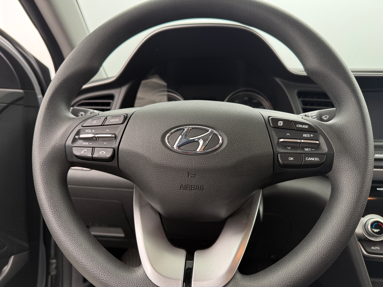 Thumbnail: 2020 Hyundai Elantra - 5