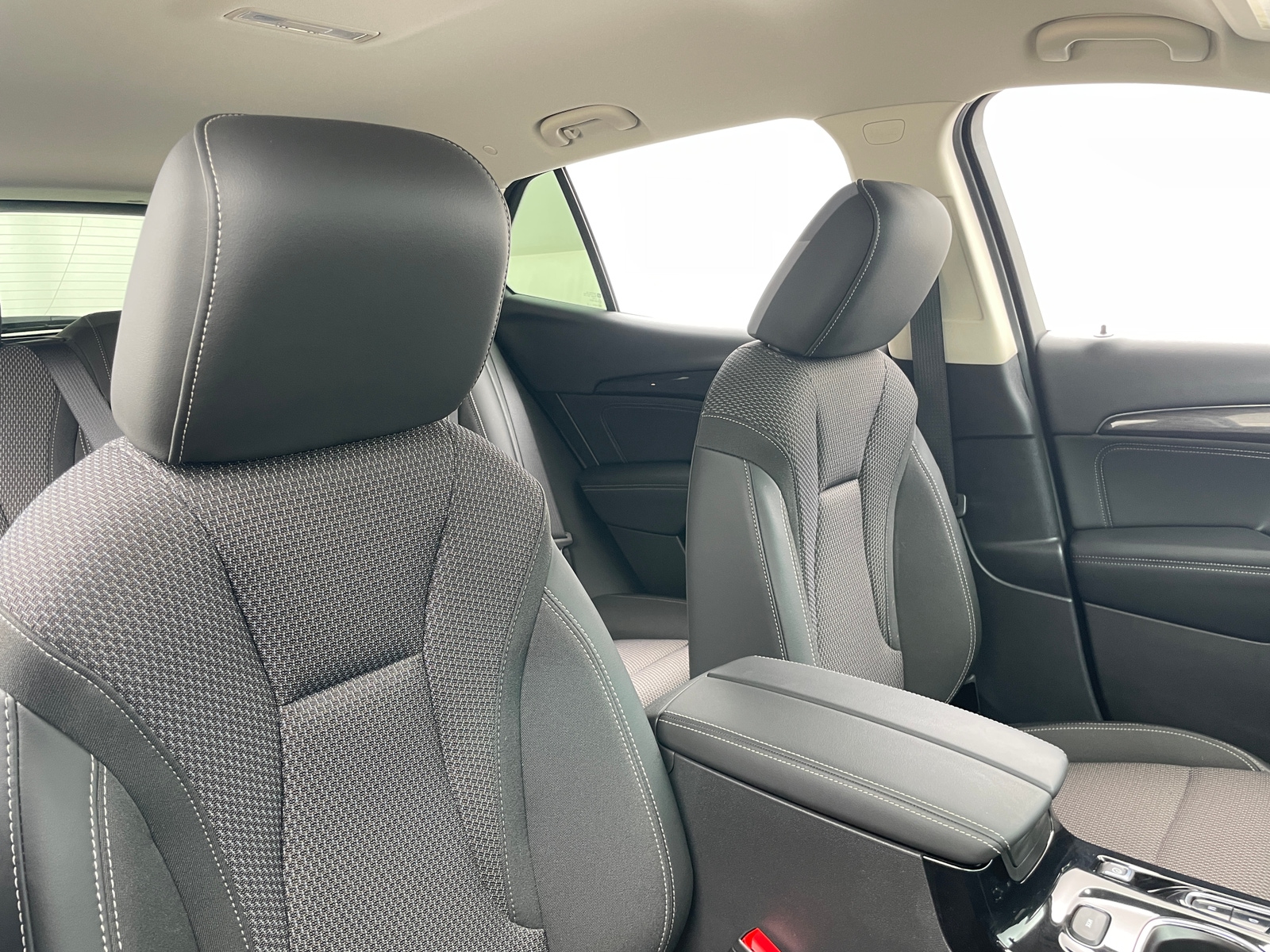 Thumbnail: 2022 Buick Envision - 2