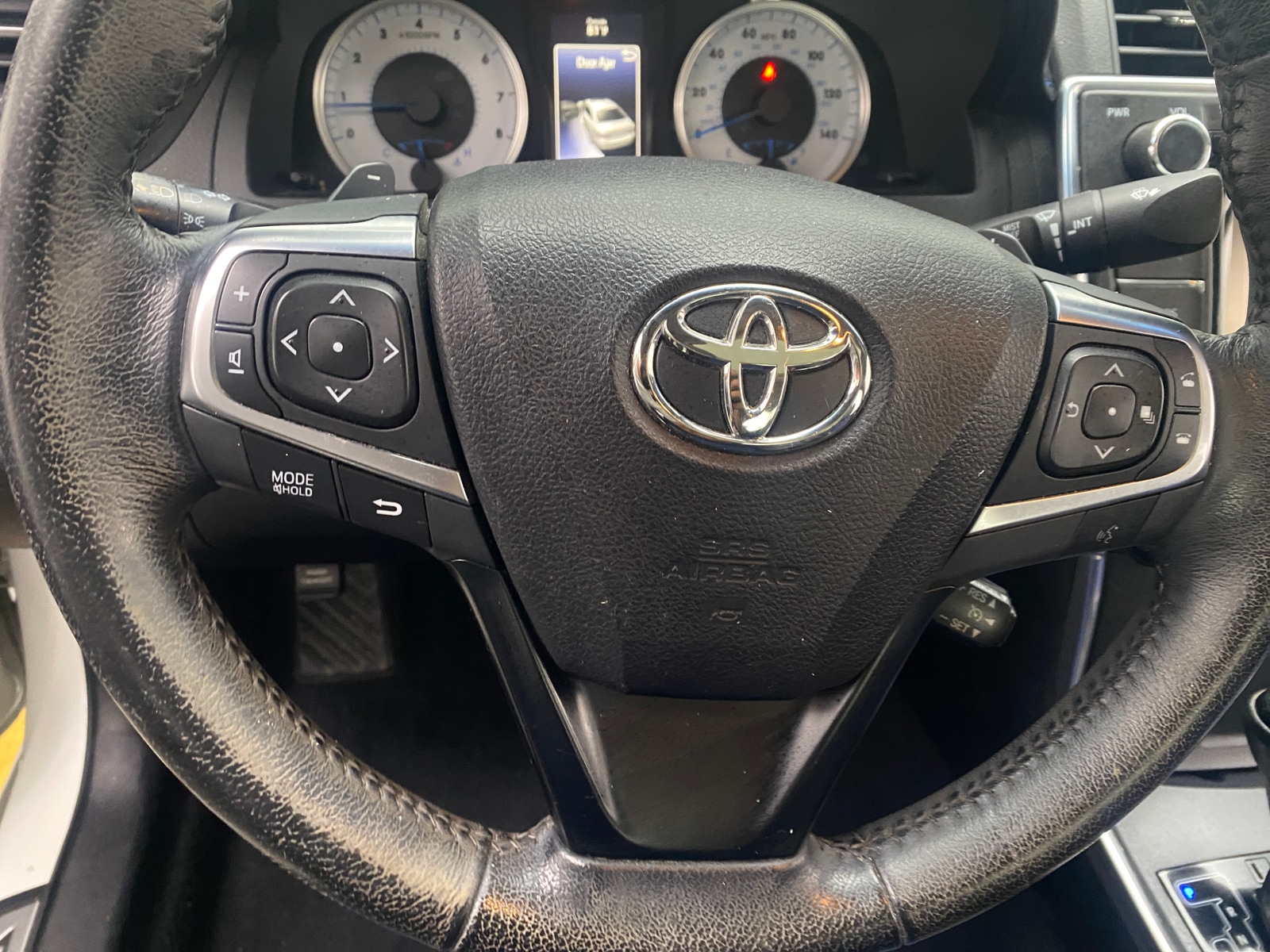 Thumbnail: 2016 Toyota Camry - 5