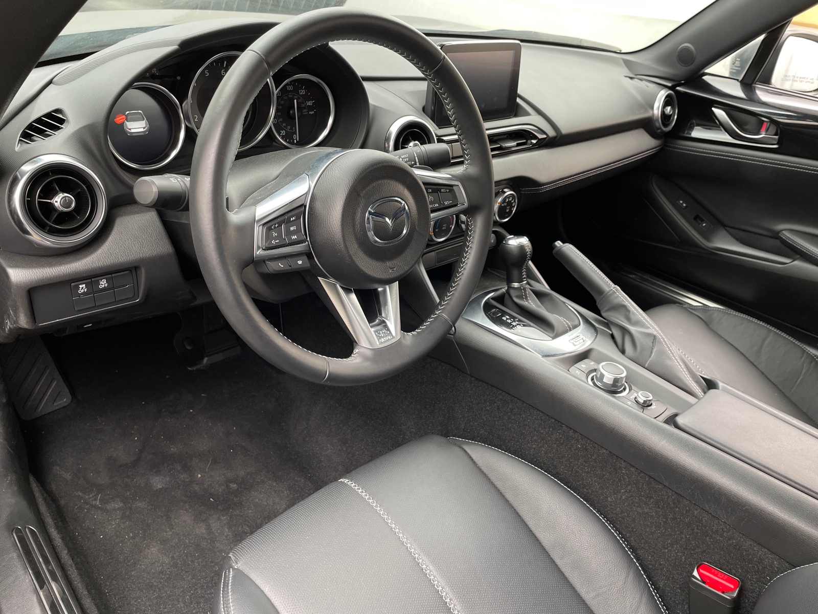 Thumbnail: 2023 Mazda MX-5 Miata - 2