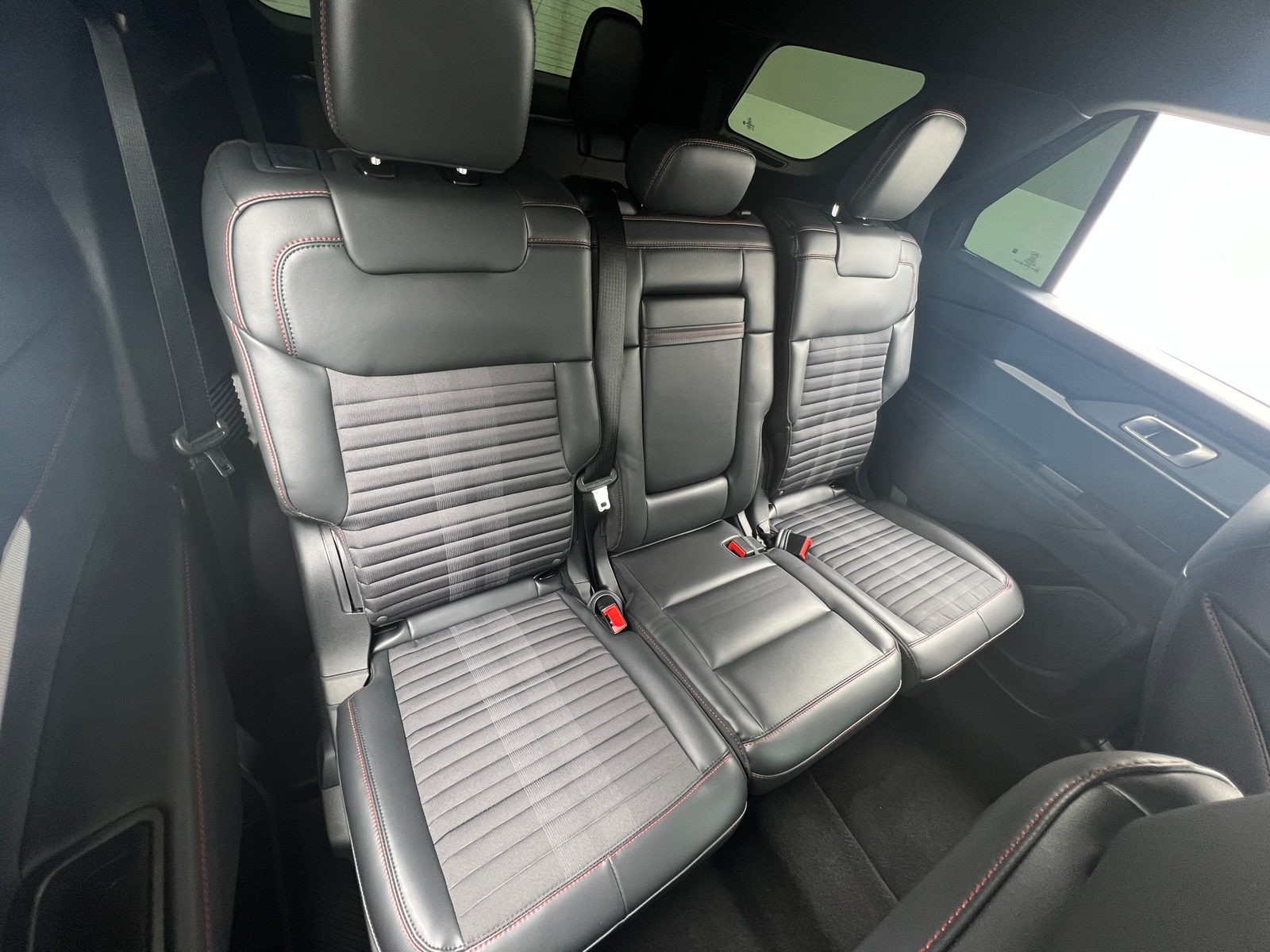 Thumbnail: 2025 Ford Explorer - 5