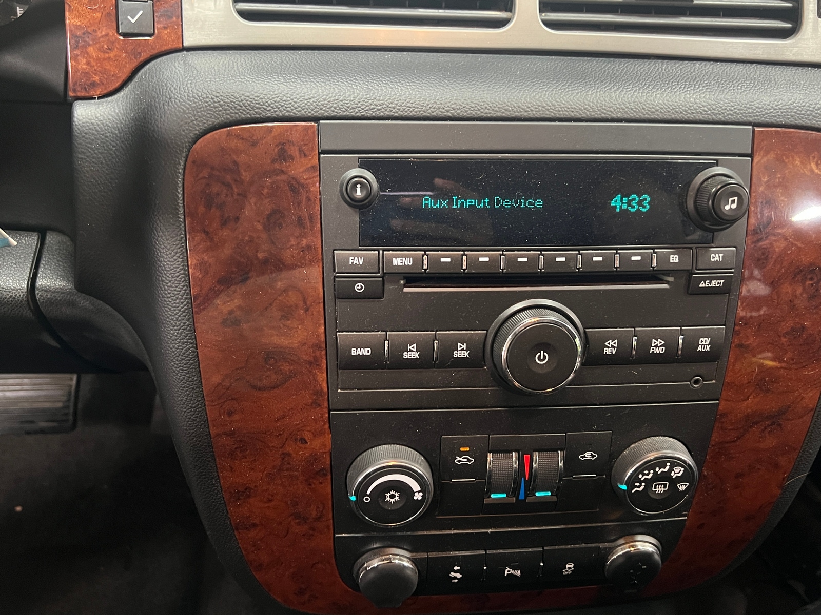 Thumbnail: 2013 Chevrolet Avalanche 1500 - 4