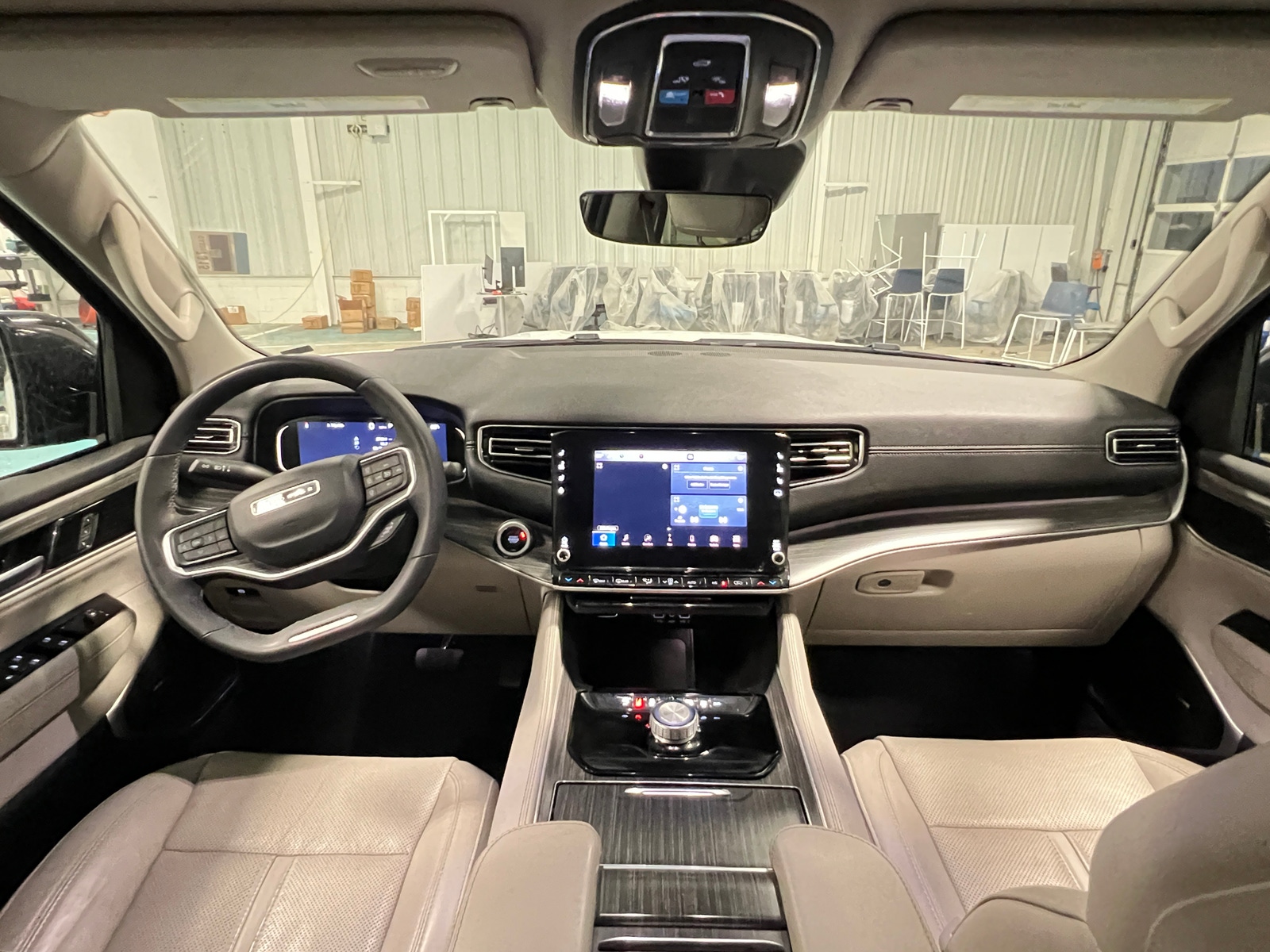 Thumbnail: 2023 Jeep Wagoneer - 2