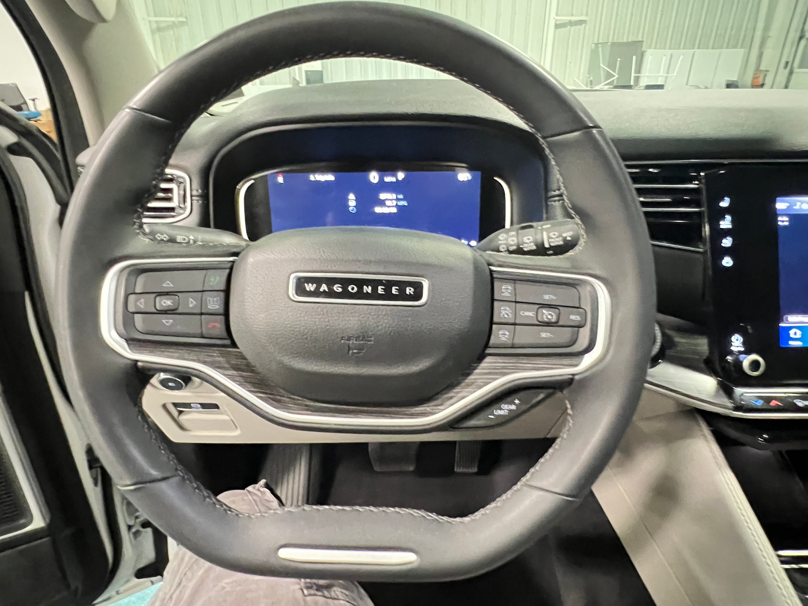 Thumbnail: 2023 Jeep Wagoneer - 4