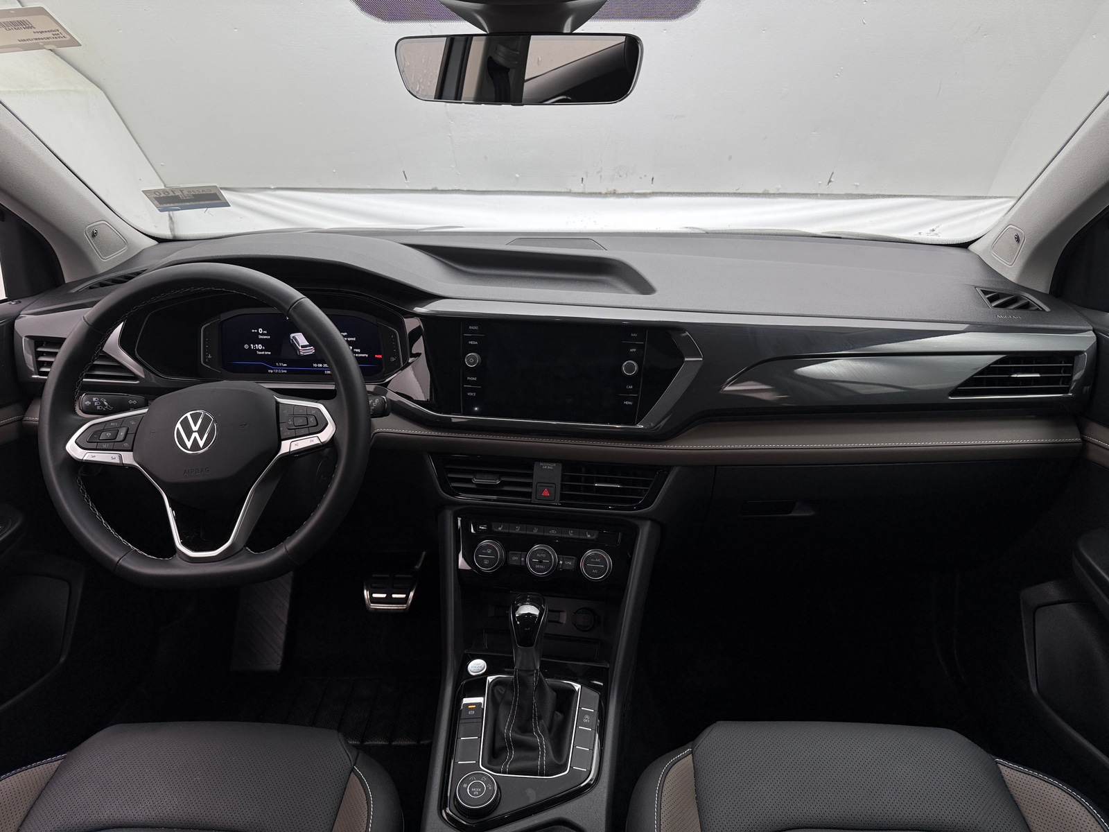 Thumbnail: 2024 Volkswagen Taos - 2