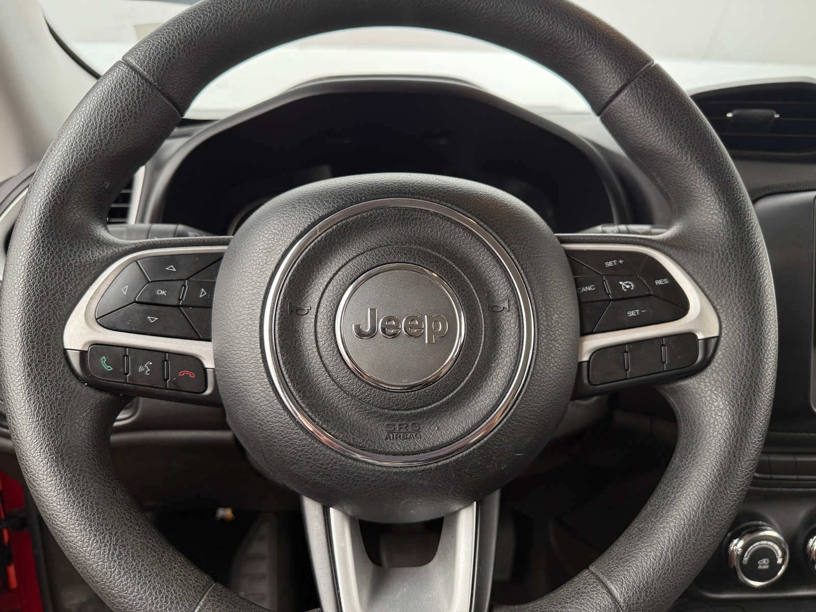 Thumbnail: 2015 Jeep Renegade - 5