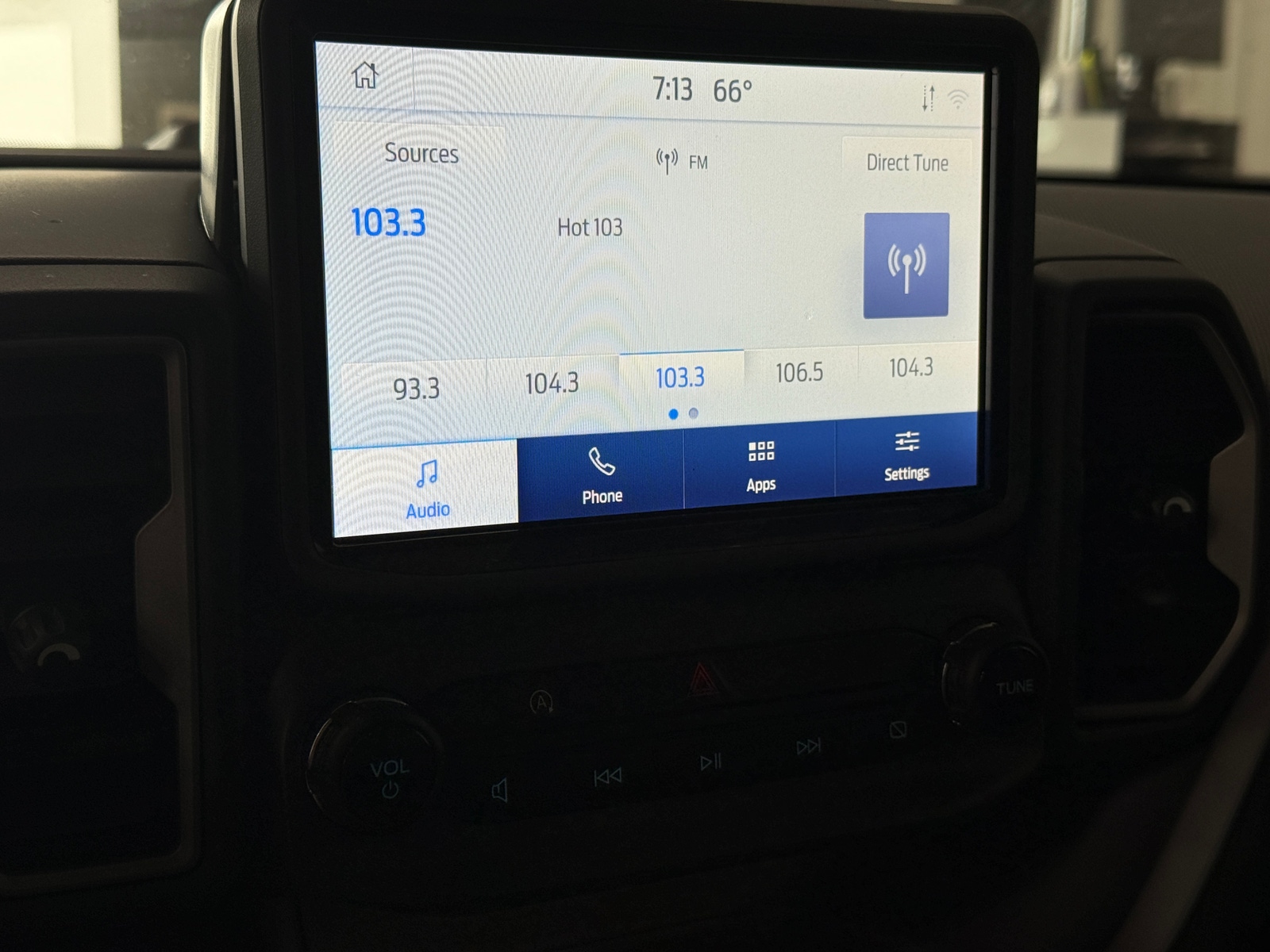 Thumbnail: 2023 Ford Bronco Sport - 4