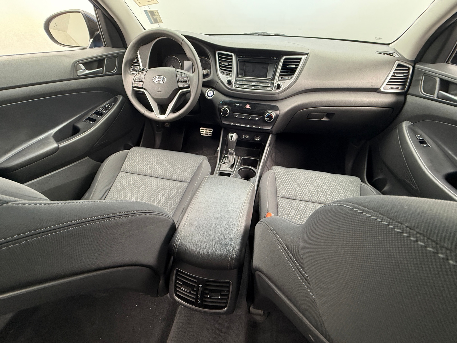 Thumbnail: 2017 Hyundai Tucson - 3