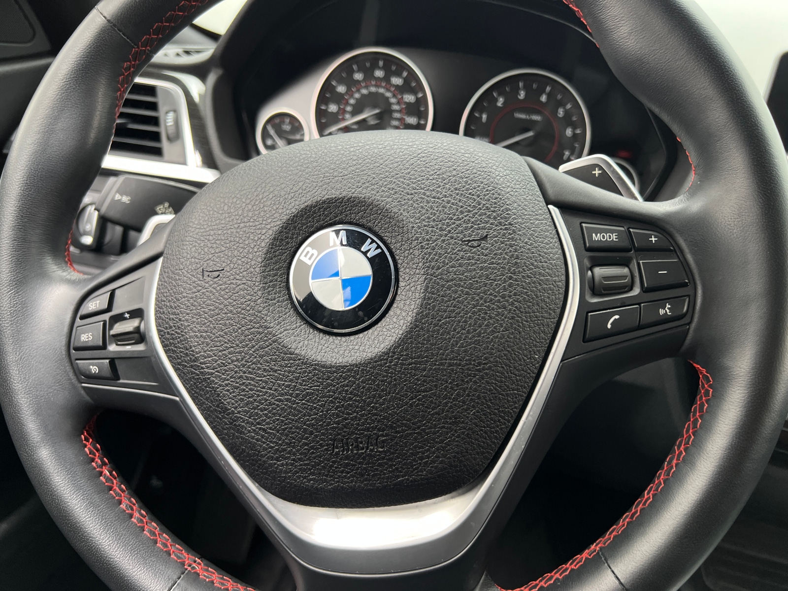 Thumbnail: 2019 BMW 4 Series - 4
