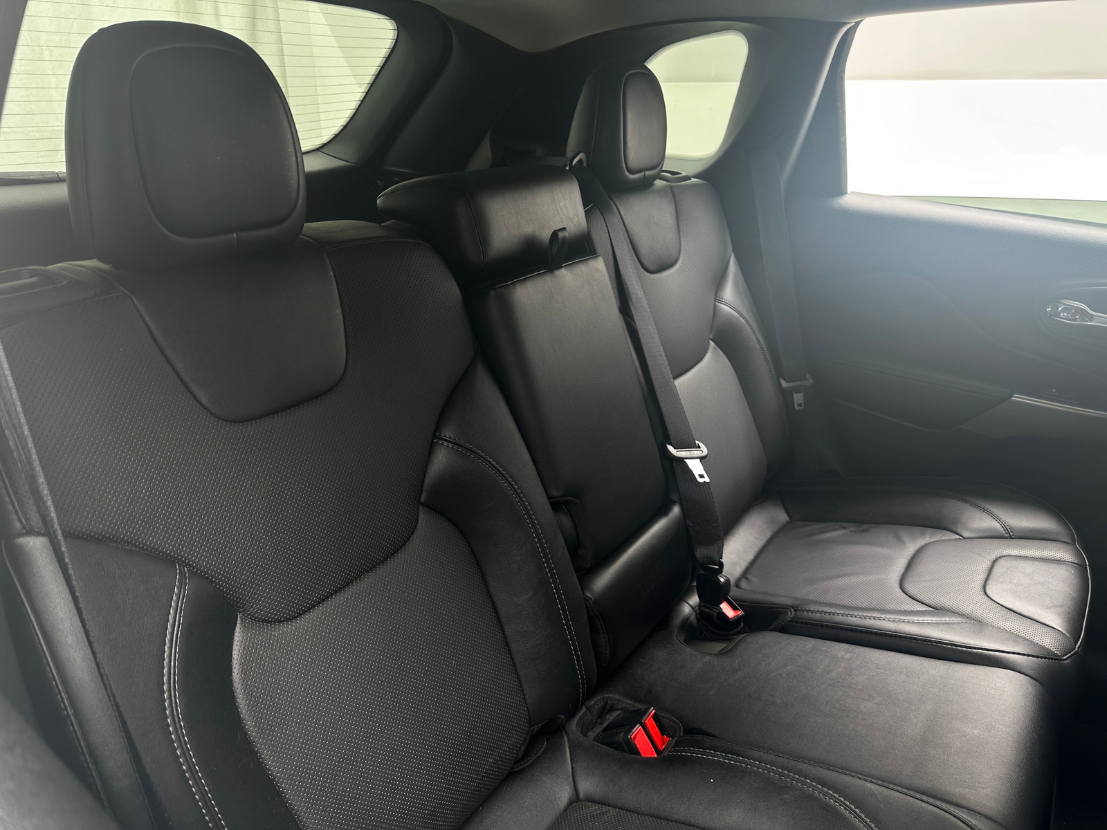 Thumbnail: 2022 Jeep Cherokee - 5