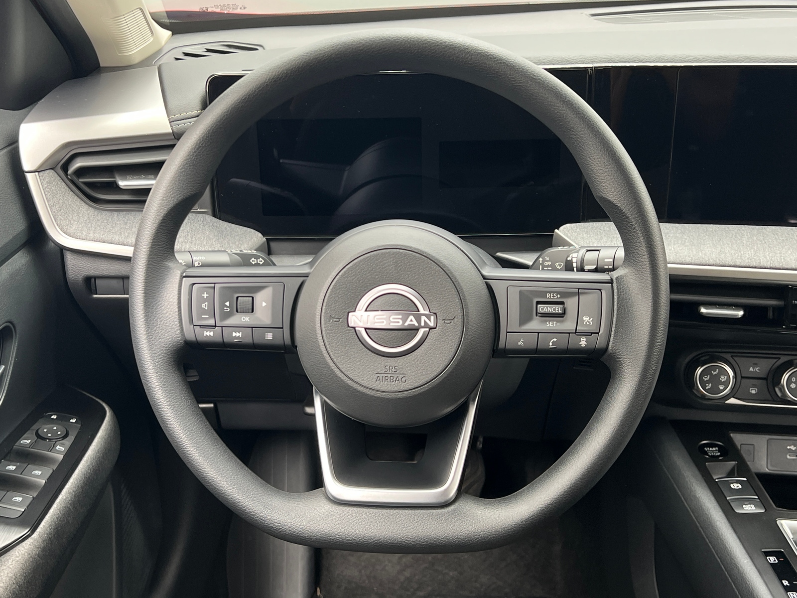 Thumbnail: 2025 Nissan Kicks - 5