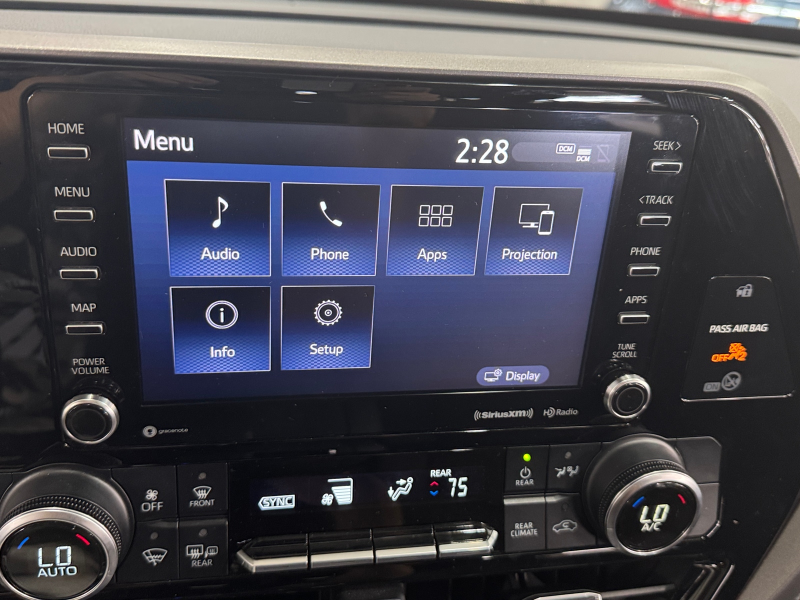 Thumbnail: 2020 Toyota Highlander - 4