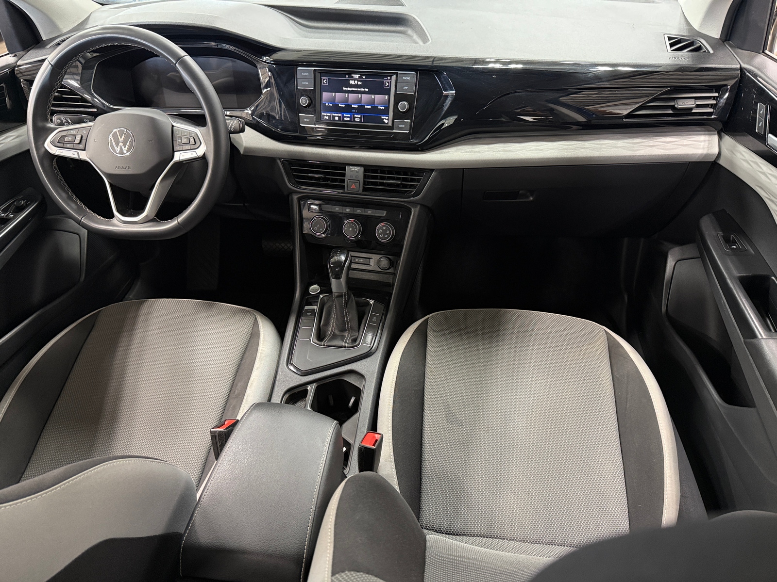 Thumbnail: 2023 Volkswagen Taos - 3