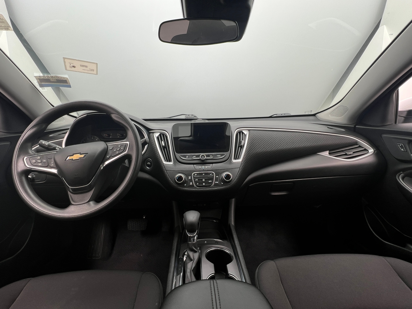 Thumbnail: 2023 Chevrolet Malibu - 3