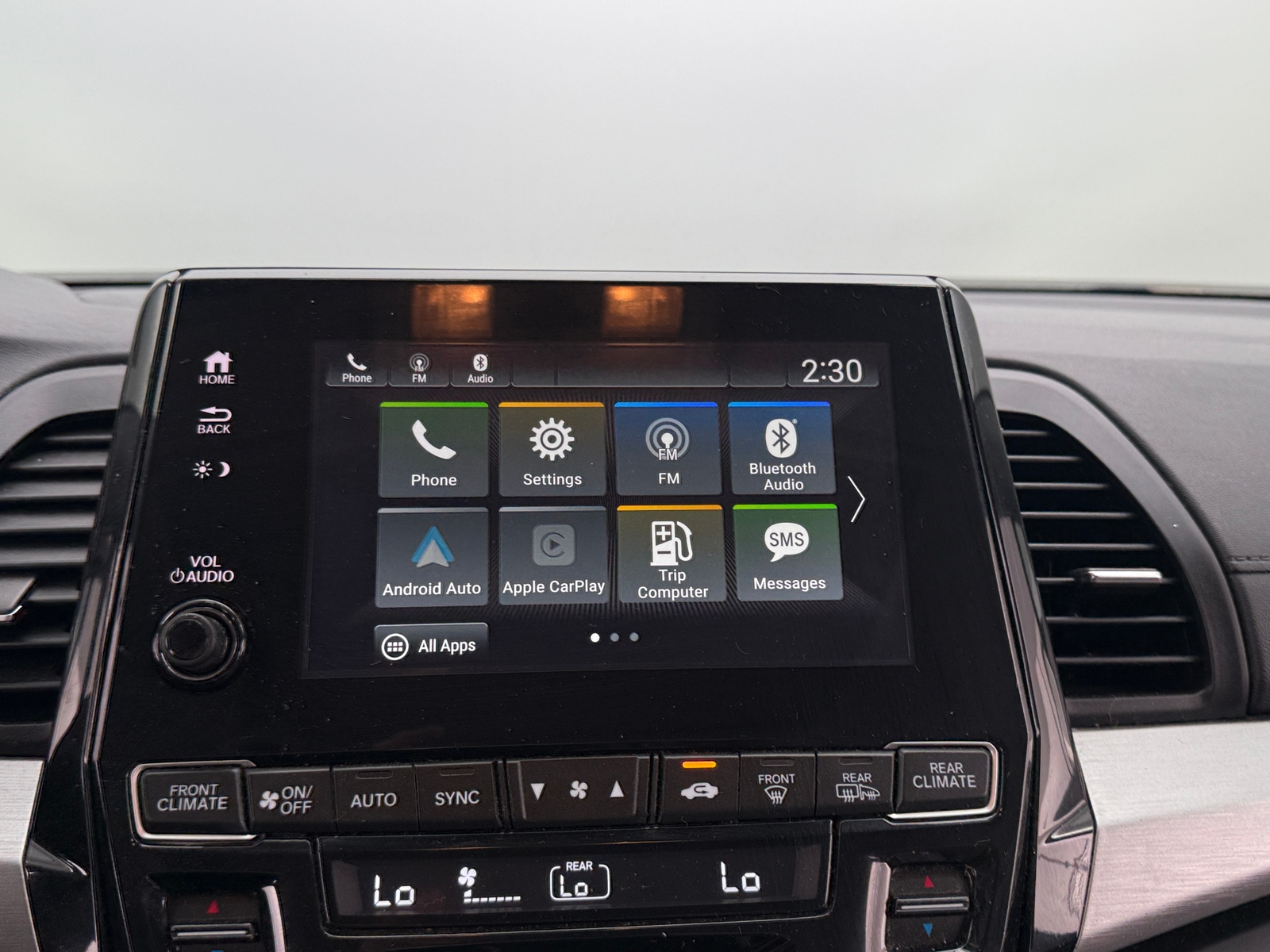 Thumbnail: 2019 Honda Odyssey - 3
