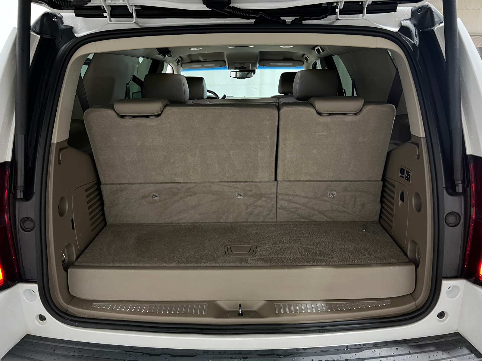 Thumbnail: 2019 Chevrolet Tahoe - 6