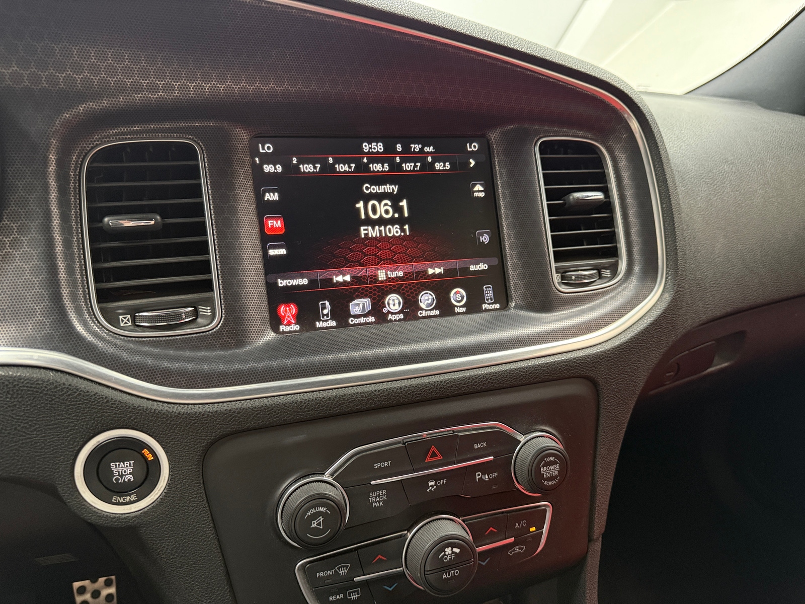 Thumbnail: 2016 Dodge Charger - 3