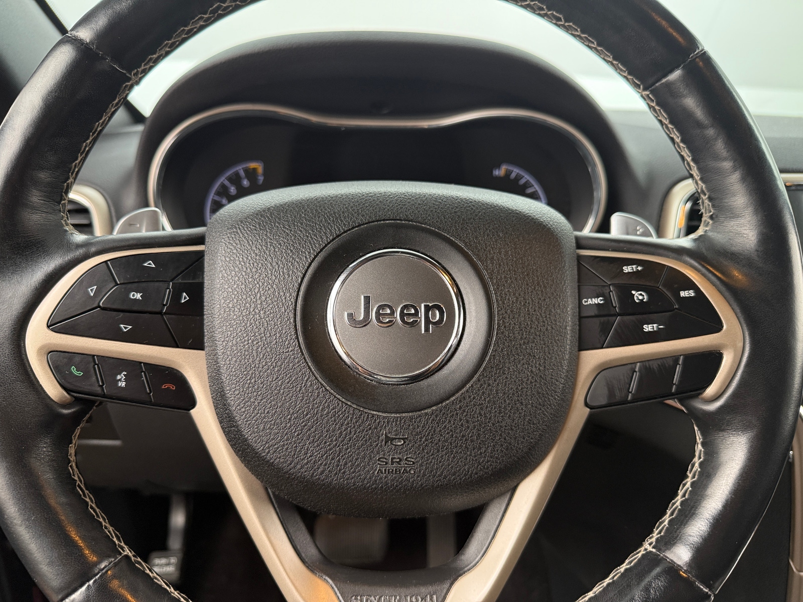 Thumbnail: 2017 Jeep Grand Cherokee - 4