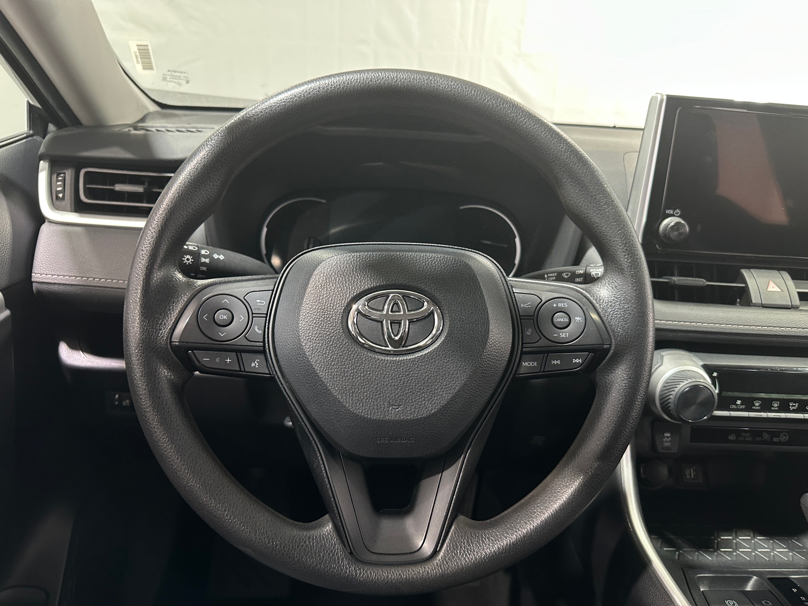 Thumbnail: 2024 Toyota RAV4 - 5