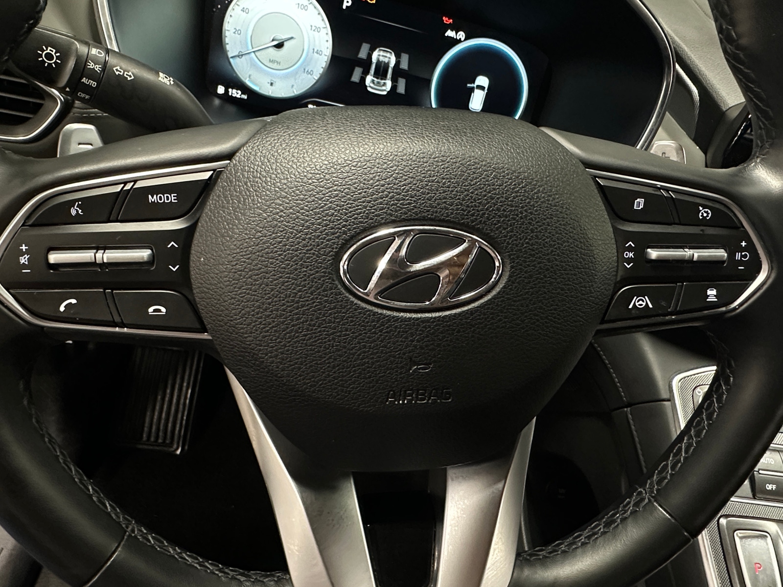 Thumbnail: 2023 Hyundai Santa Fe - 4