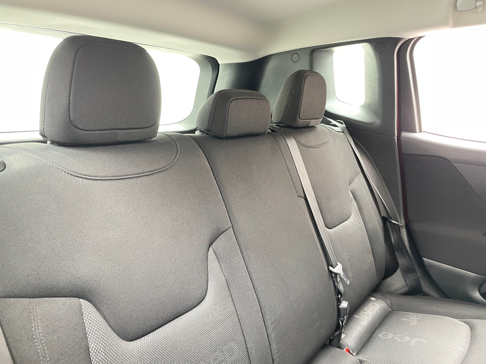 Thumbnail: 2016 Jeep Renegade - 6