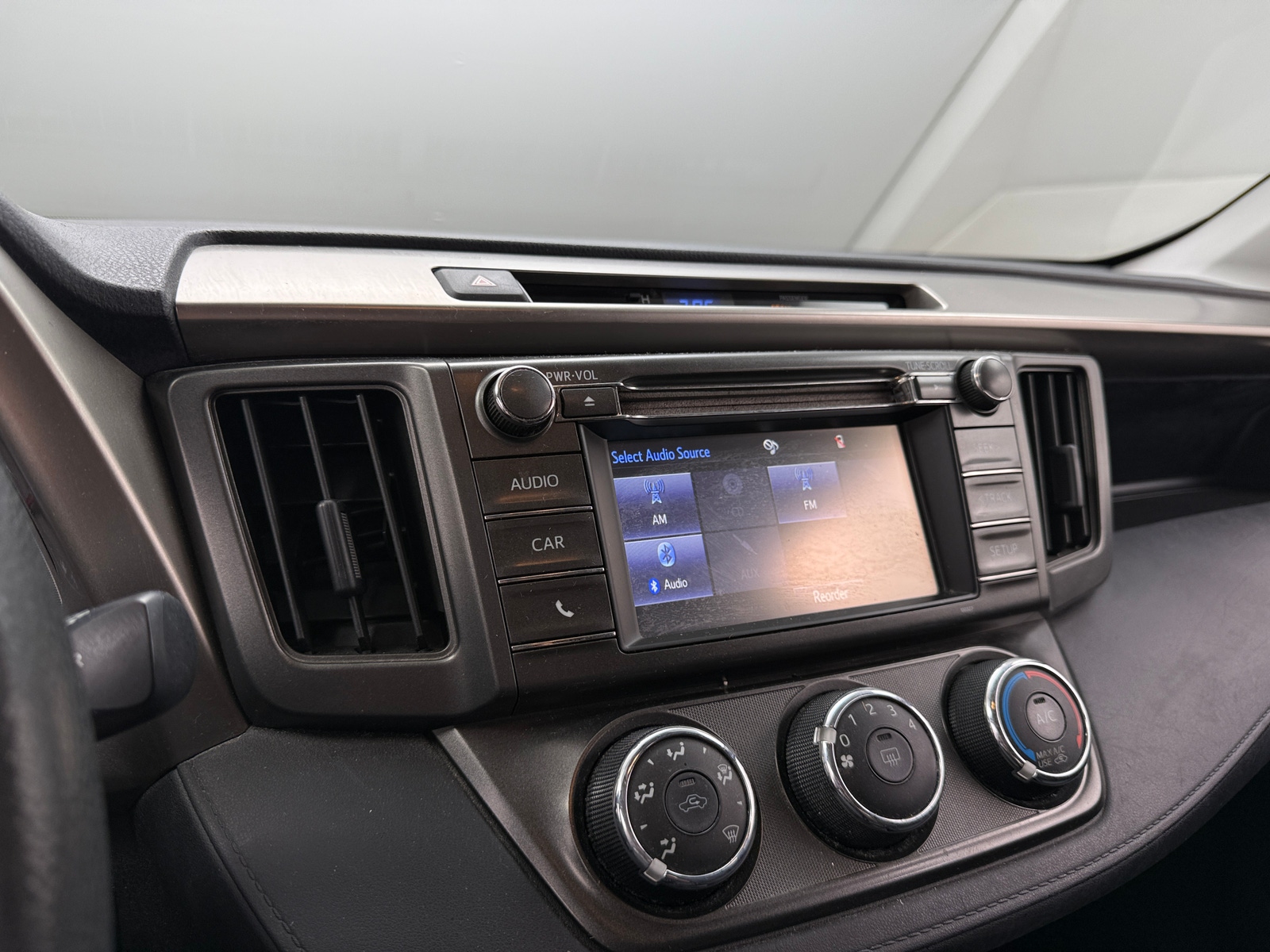 Thumbnail: 2014 Toyota RAV4 - 4