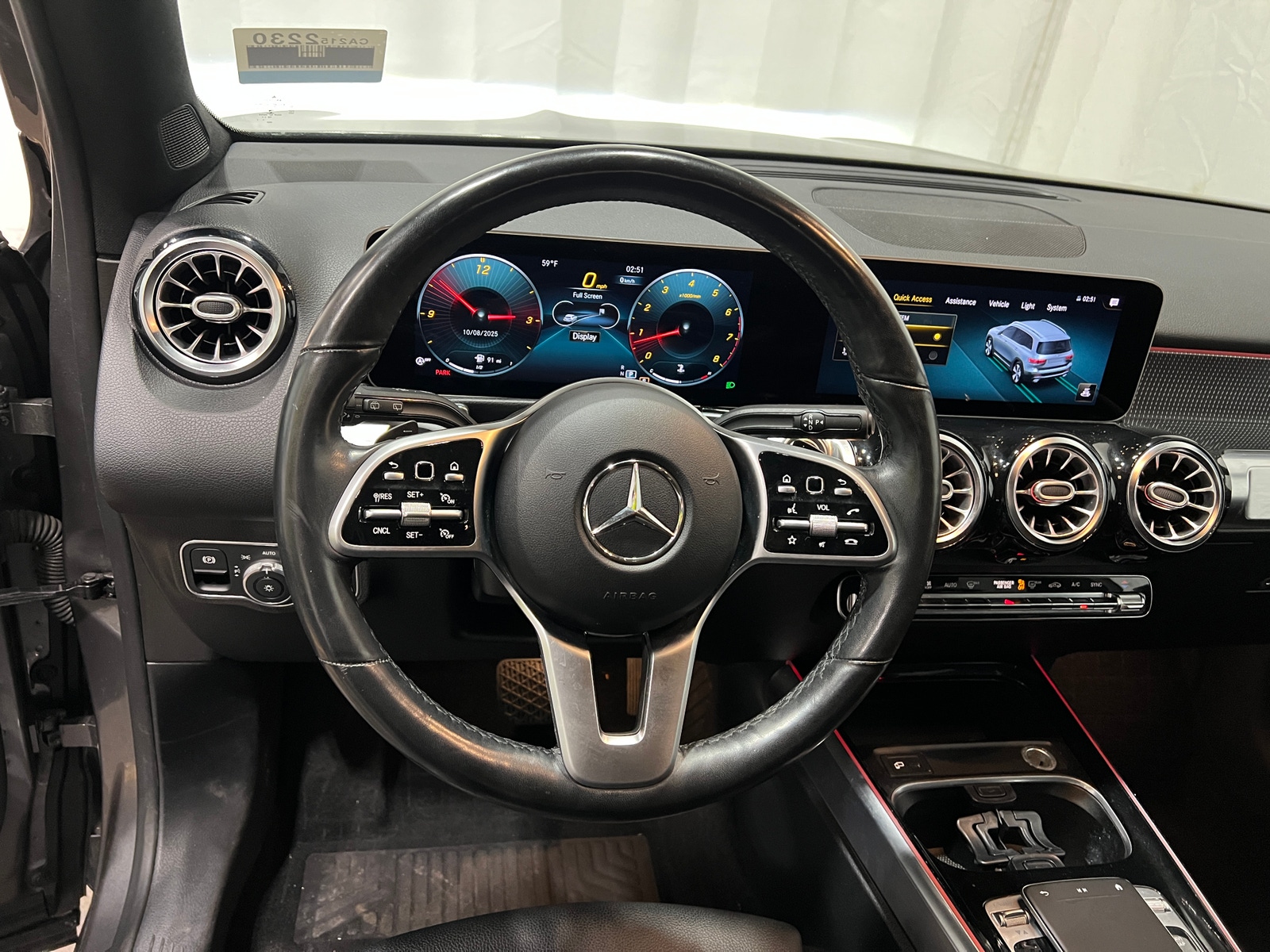 Thumbnail: 2020 Mercedes-Benz GLB - 4