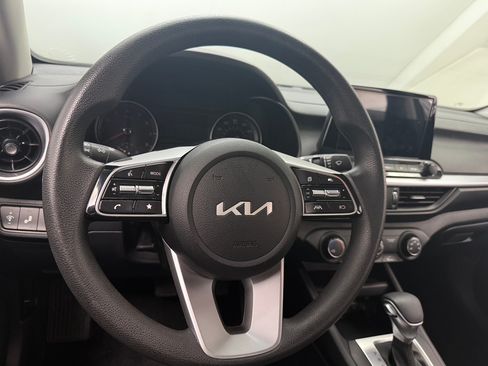 Thumbnail: 2024 Kia Forte - 5
