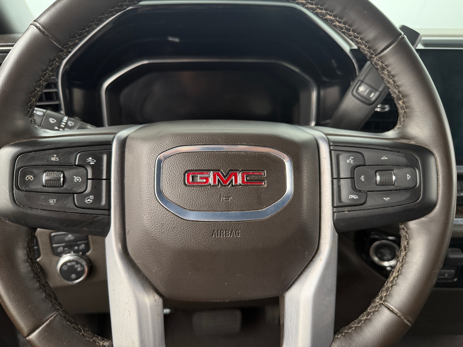 Thumbnail: 2024 GMC Sierra 1500 - 5