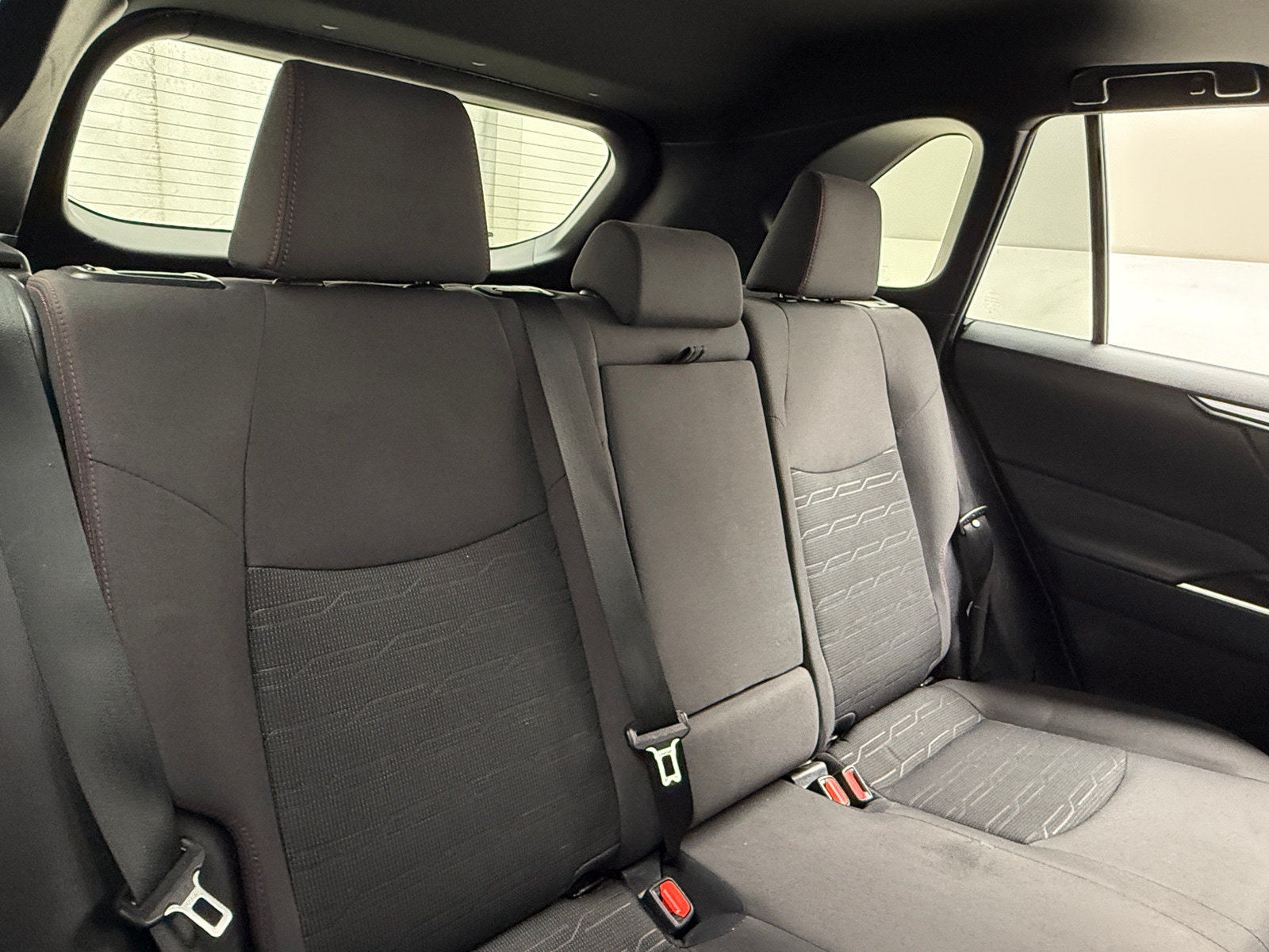 Thumbnail: 2021 Toyota RAV4 - 6