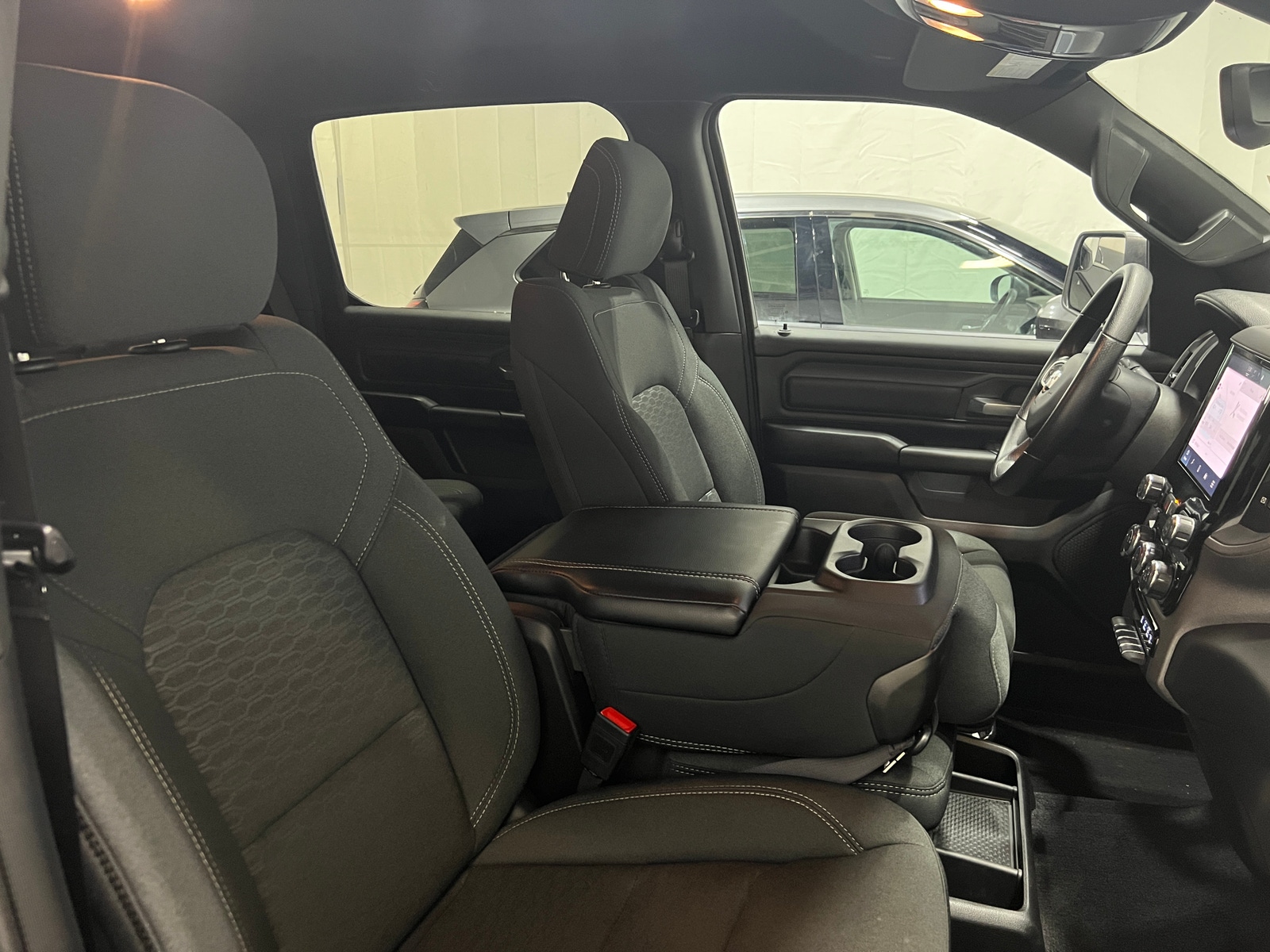 Thumbnail: 2025 RAM 1500 - 2