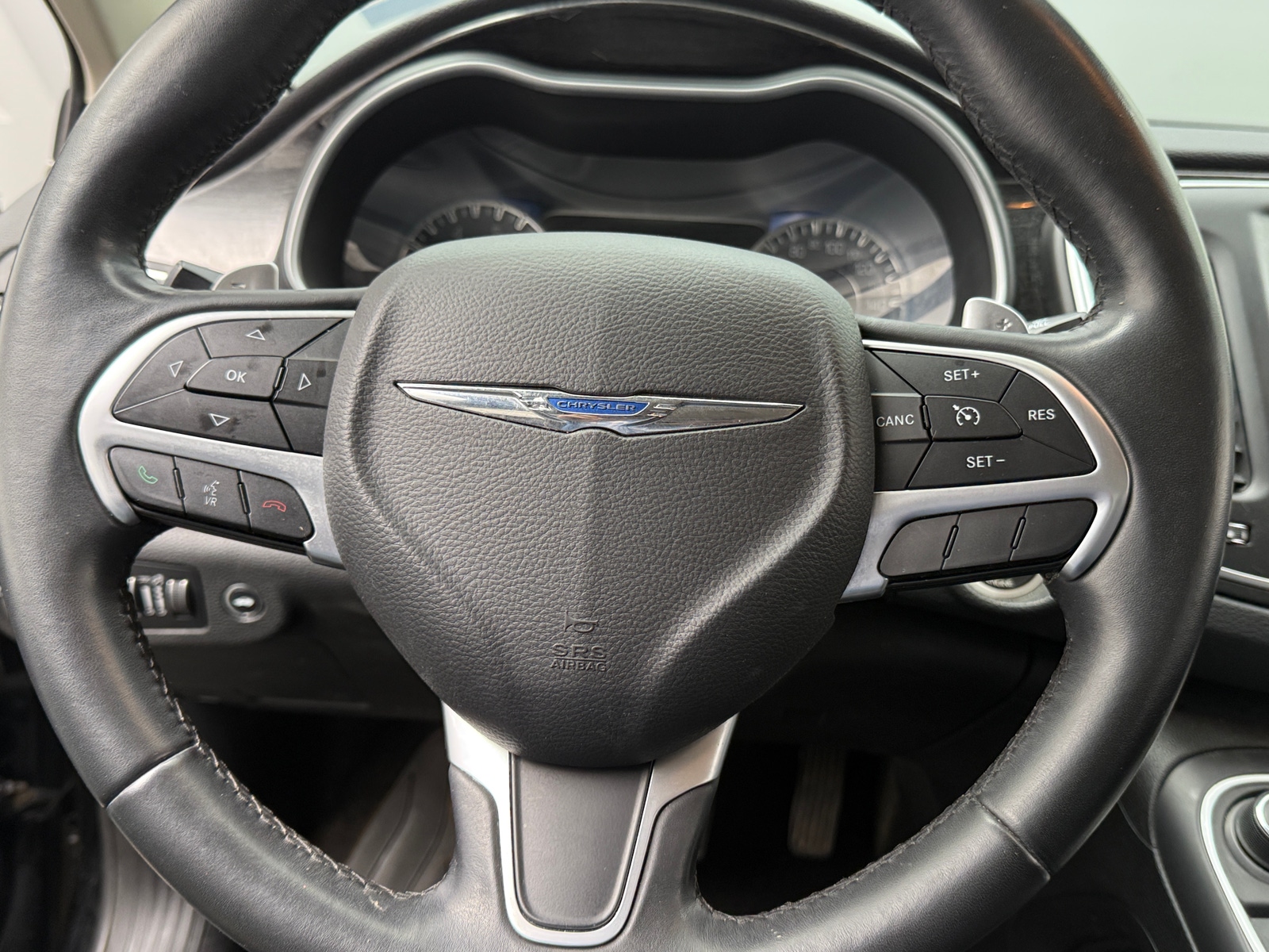 Thumbnail: 2015 Chrysler 200 - 4