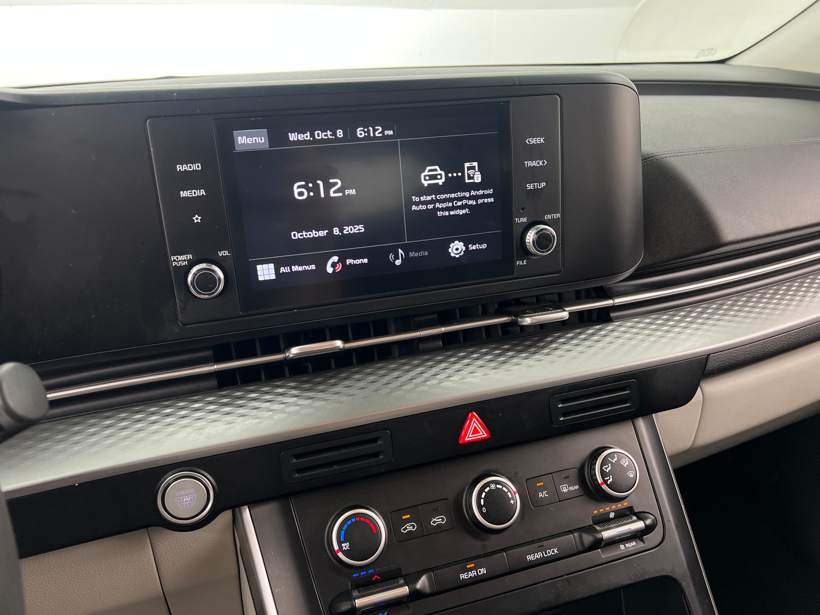 Thumbnail: 2022 Kia Carnival - 4