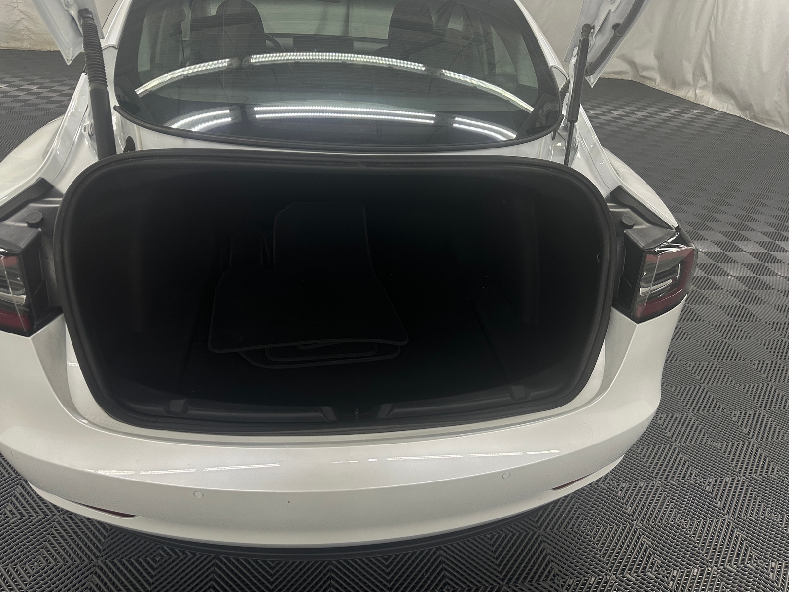 Thumbnail: 2021 Tesla Model 3 - 5