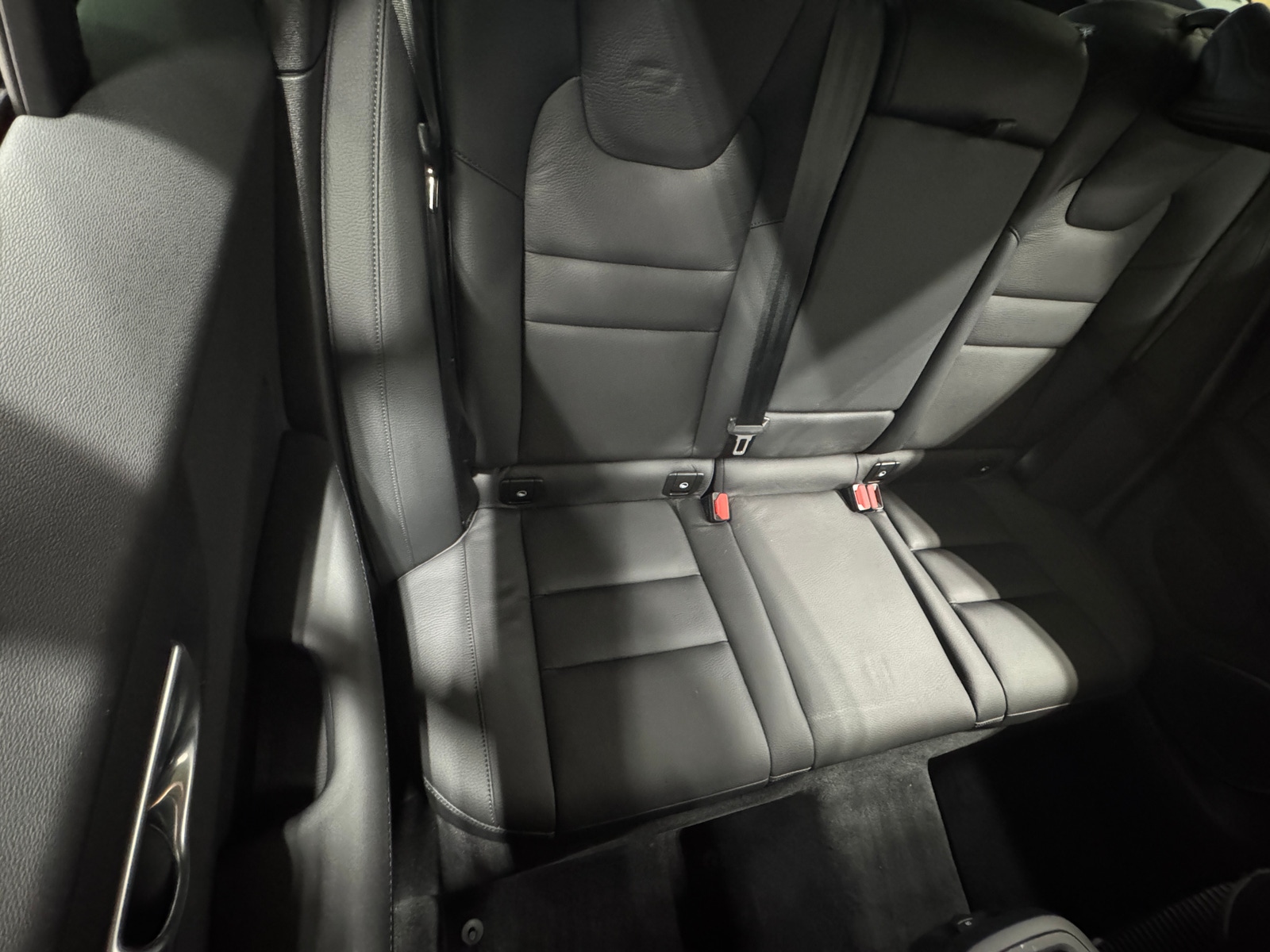 Thumbnail: 2025 Volvo V60 - 5