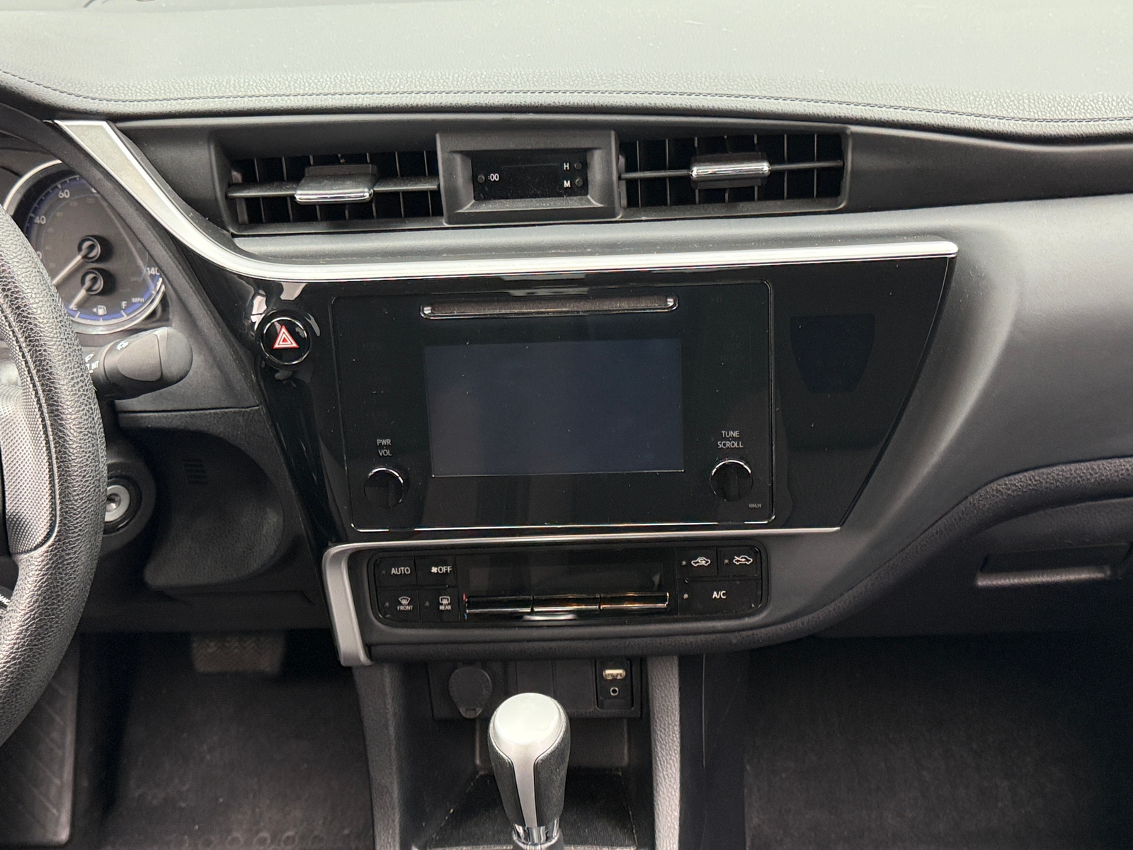 Thumbnail: 2018 Toyota Corolla - 4