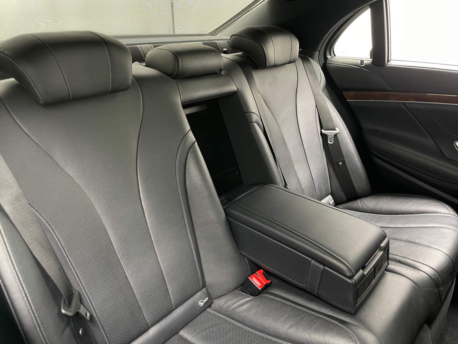 Thumbnail: 2015 Mercedes-Benz S-Class - 5