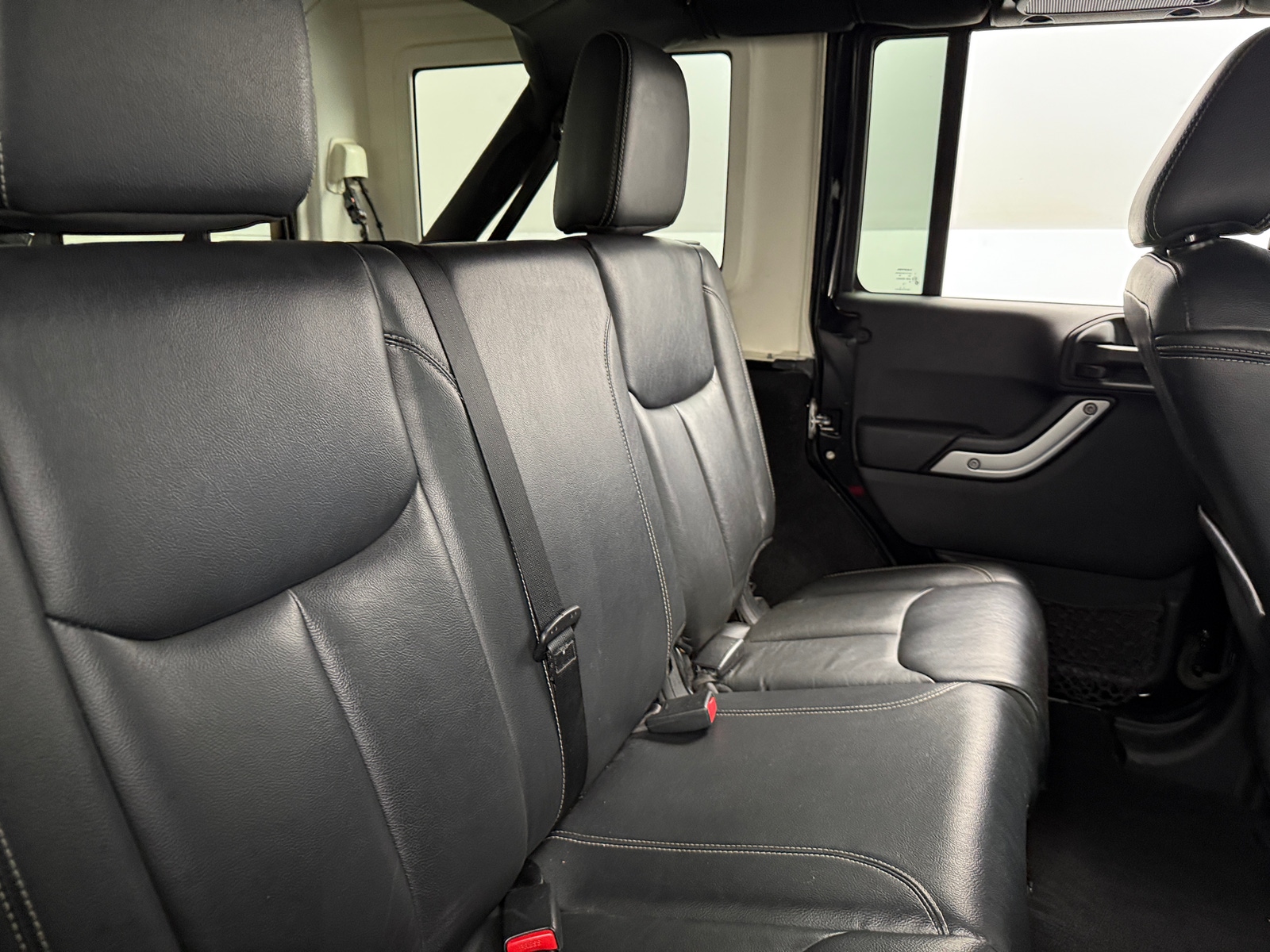 Thumbnail: 2015 Jeep Wrangler - 5