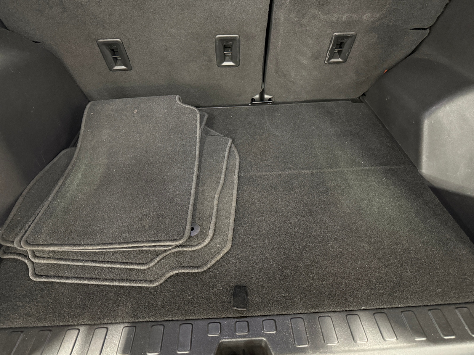 Thumbnail: 2023 Chevrolet Equinox - 7