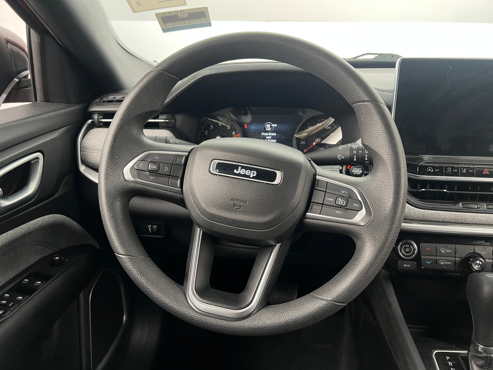 Thumbnail: 2023 Jeep Compass - 5