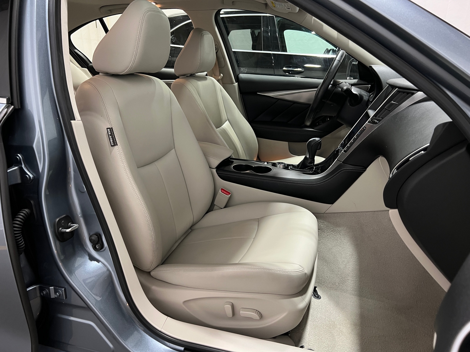 Thumbnail: 2016 INFINITI Q50 - 2