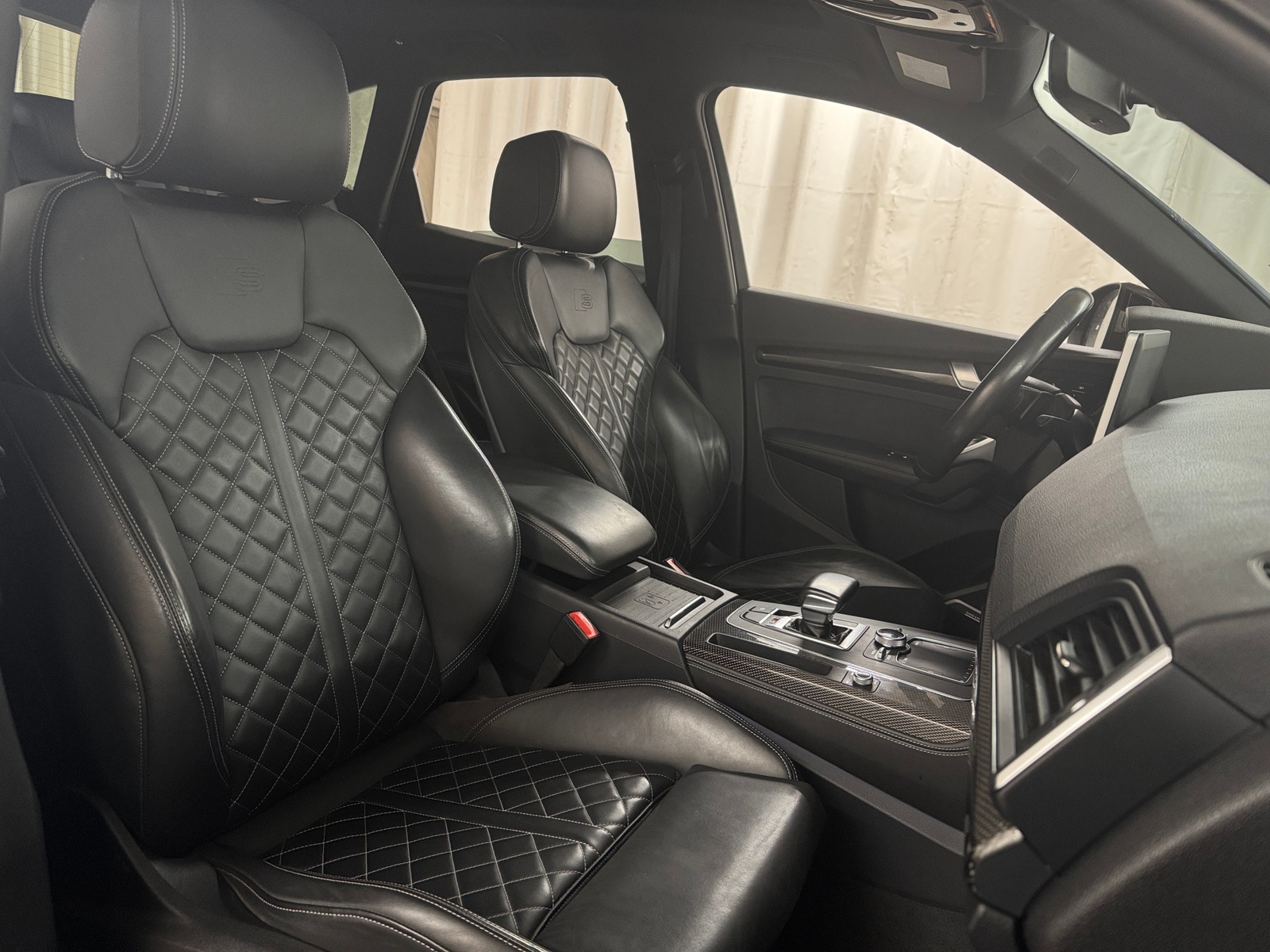 Thumbnail: 2019 Audi SQ5 - 2