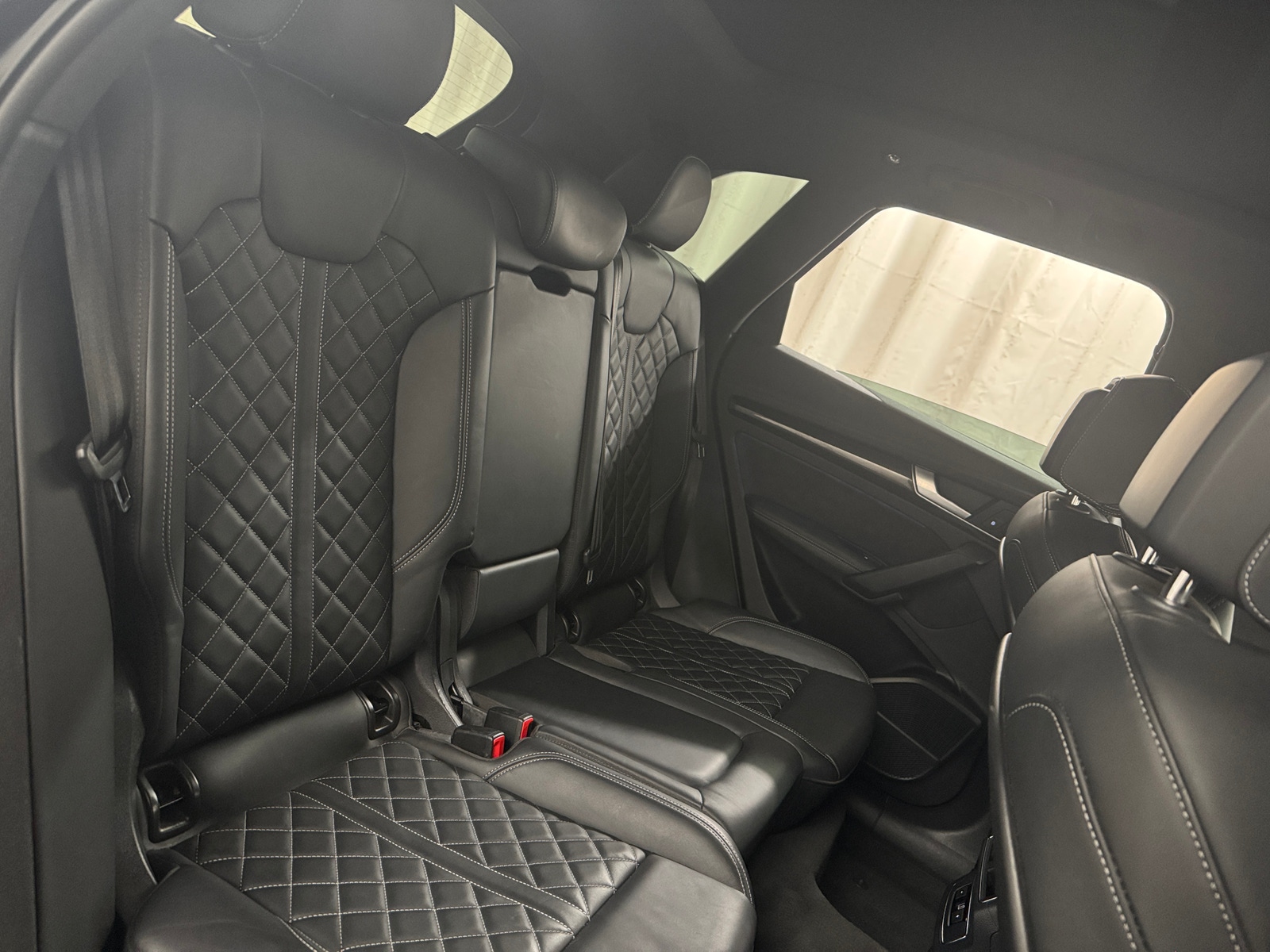 Thumbnail: 2019 Audi SQ5 - 6