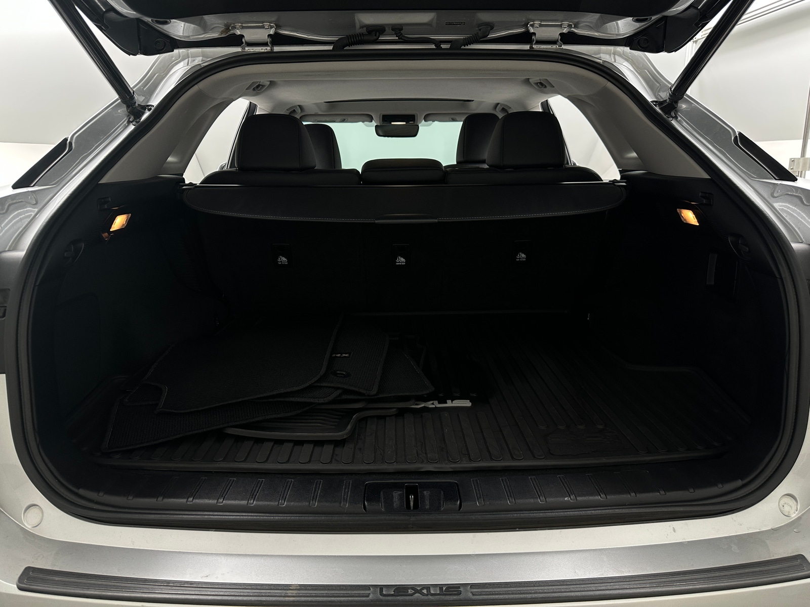 Thumbnail: 2016 Lexus RX - 6