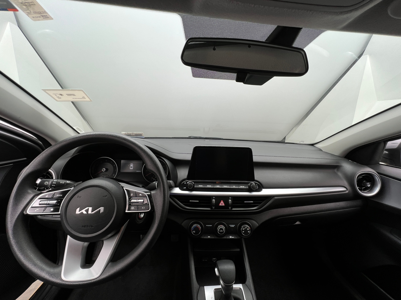 Thumbnail: 2024 Kia Forte - 3